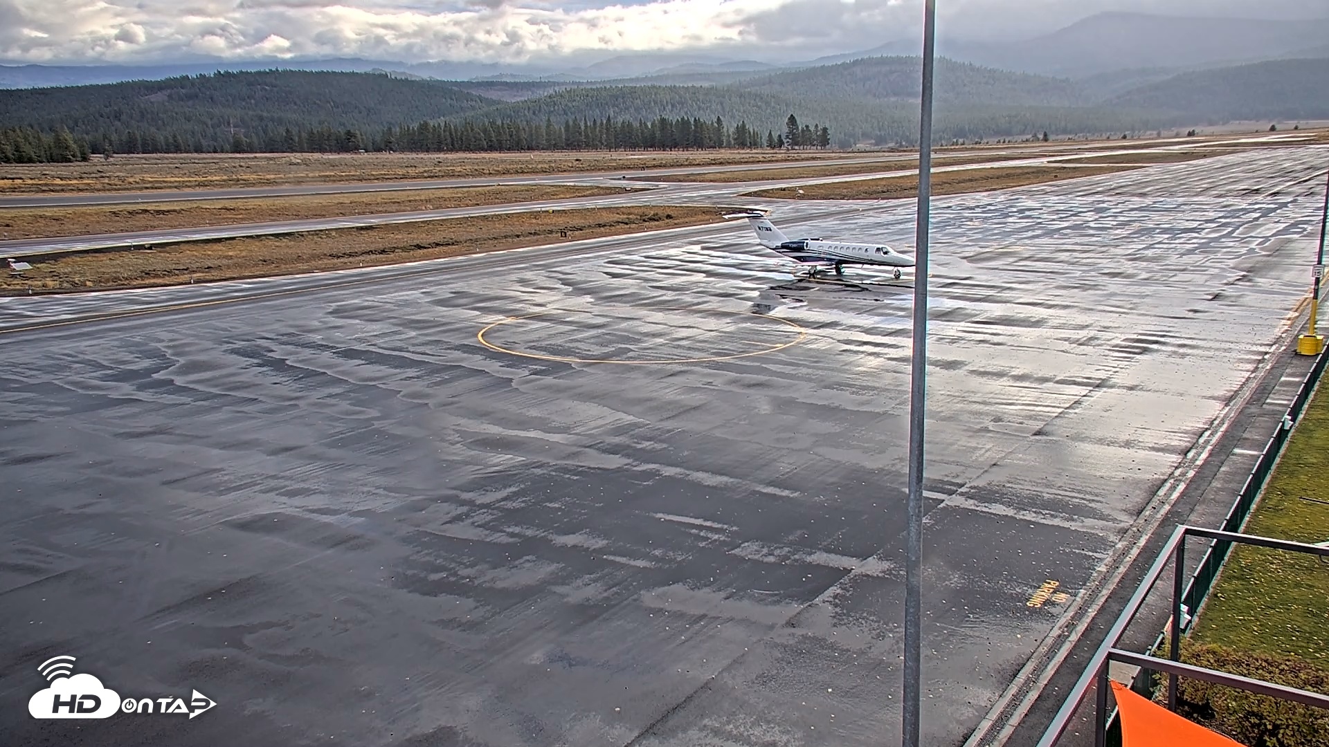 Snapshot of Truckee Tahoe Airport Live Webcam taken Oct 25, 2025, 9:31am PDT
