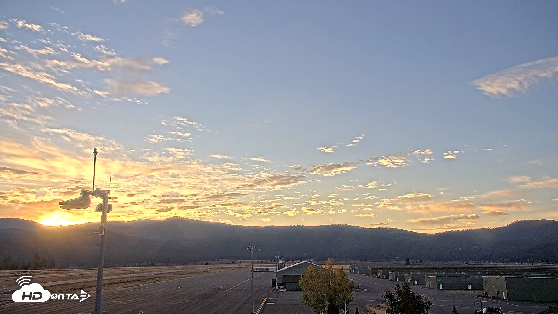 Snapshot of Truckee Tahoe Airport Live Webcam taken Oct 4, 2026, 7:10am PDT