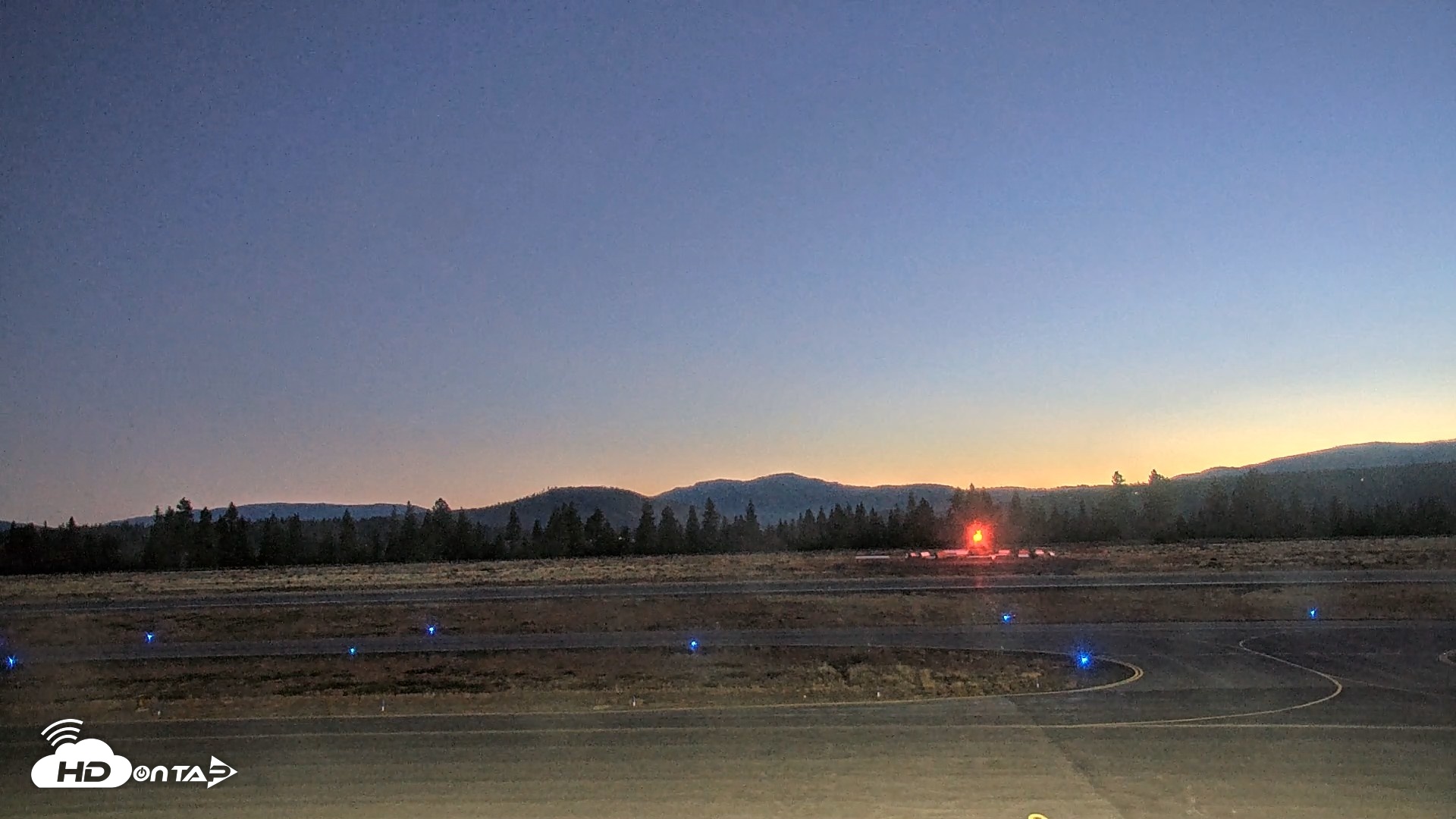 Snapshot of Truckee Tahoe Airport Live Webcam taken Oct 15, 2026, 6:37am PDT