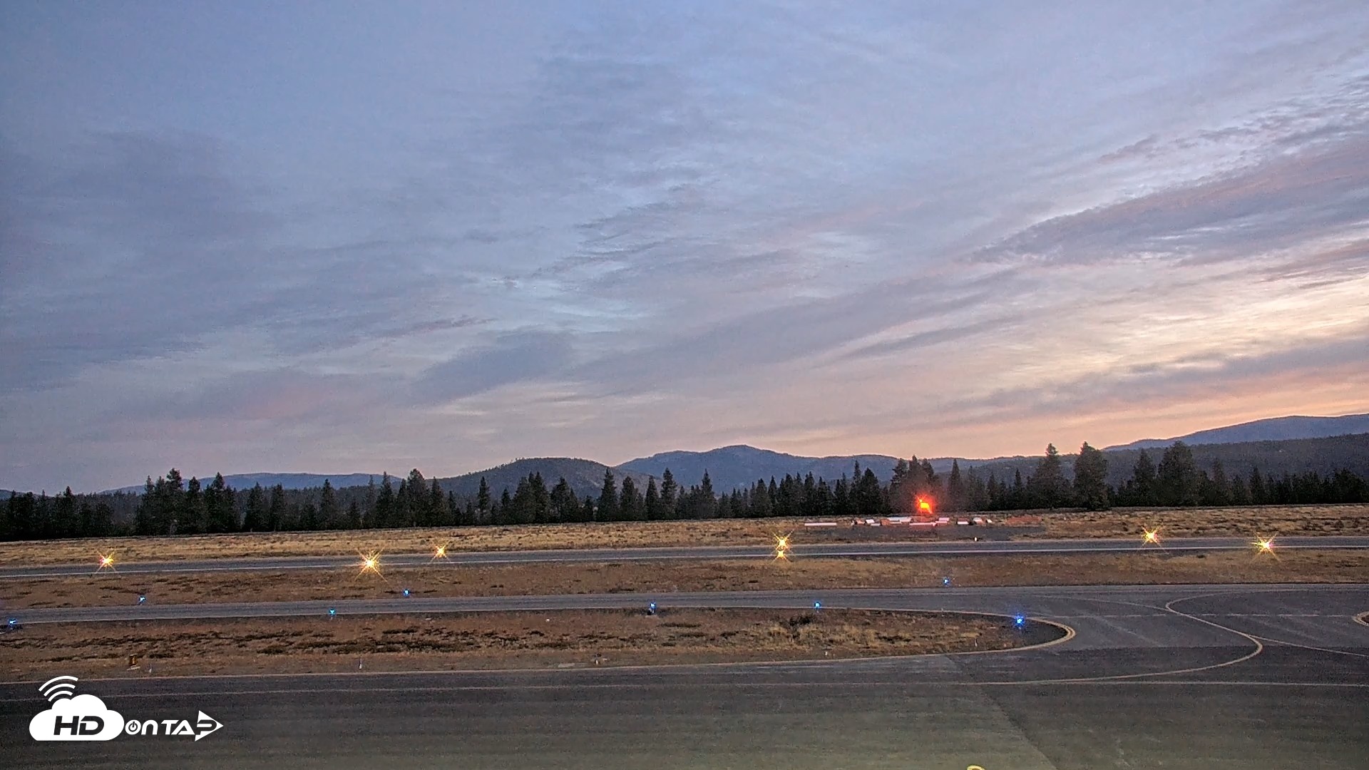 Snapshot of Truckee Tahoe Airport Live Webcam taken Oct 20, 2026, 6:52am PDT