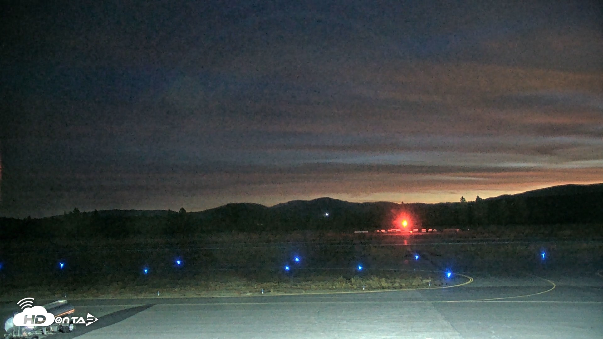 Snapshot of Truckee Tahoe Airport Live Webcam taken Sep 20, 2026, 5:58am PDT
