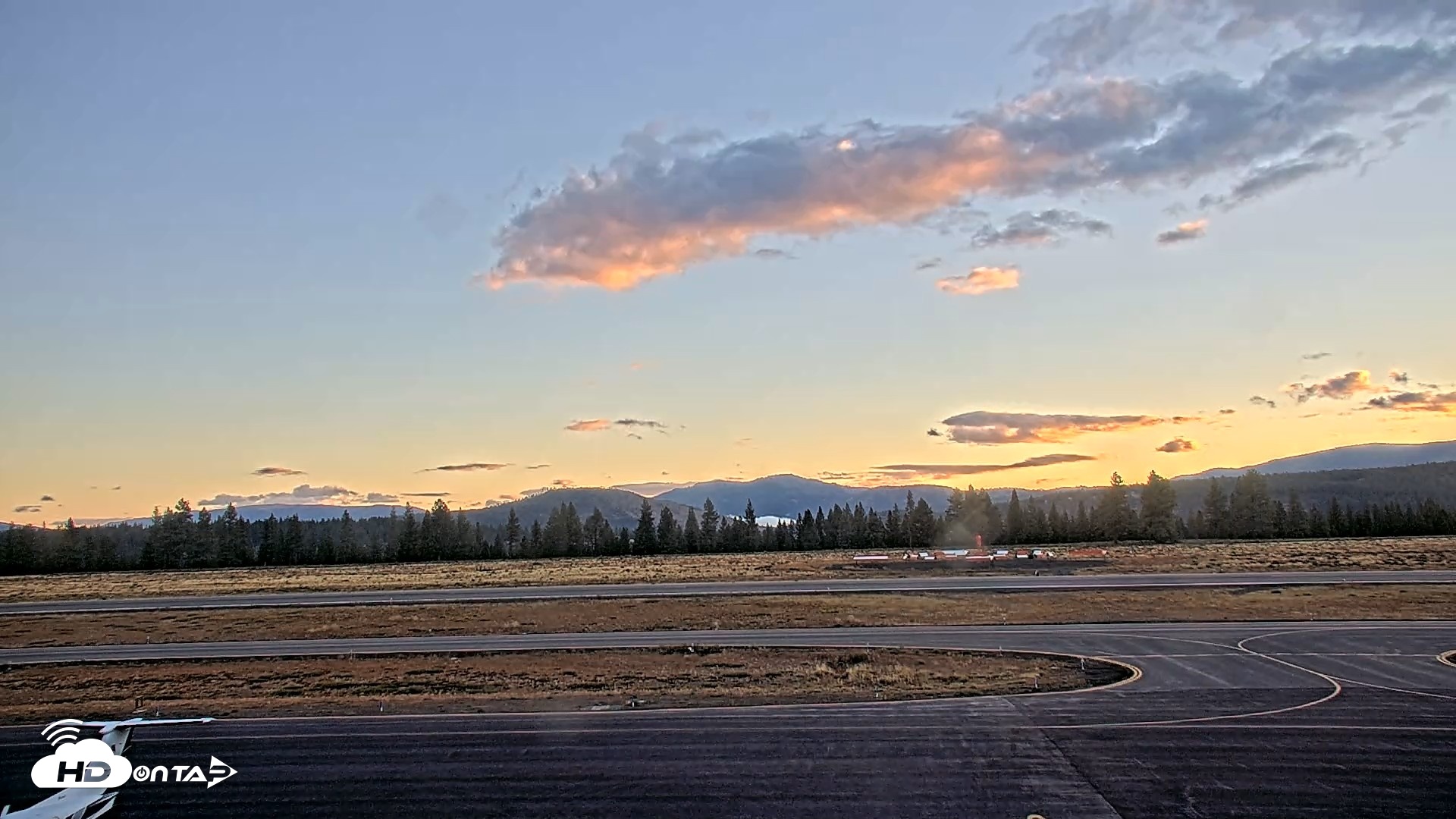 Snapshot of Truckee Tahoe Airport Live Webcam taken Sep 5, 2026, 6:39am PDT