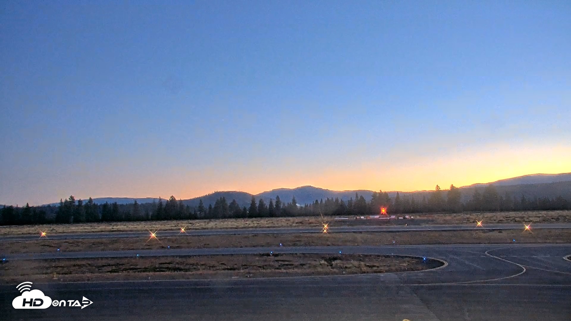Snapshot of Truckee Tahoe Airport Live Webcam taken Sep 29, 2026, 6:32am PDT