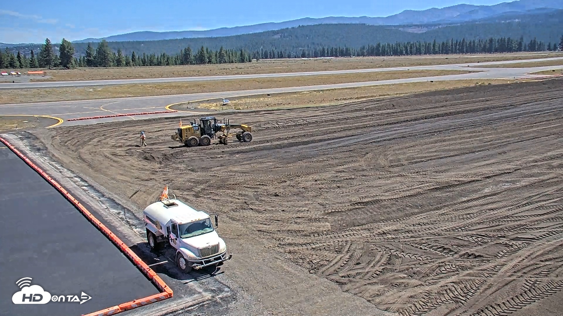 Snapshot of Truckee Tahoe Airport Live Webcam taken Jul 29, 2025, 11:18am PDT