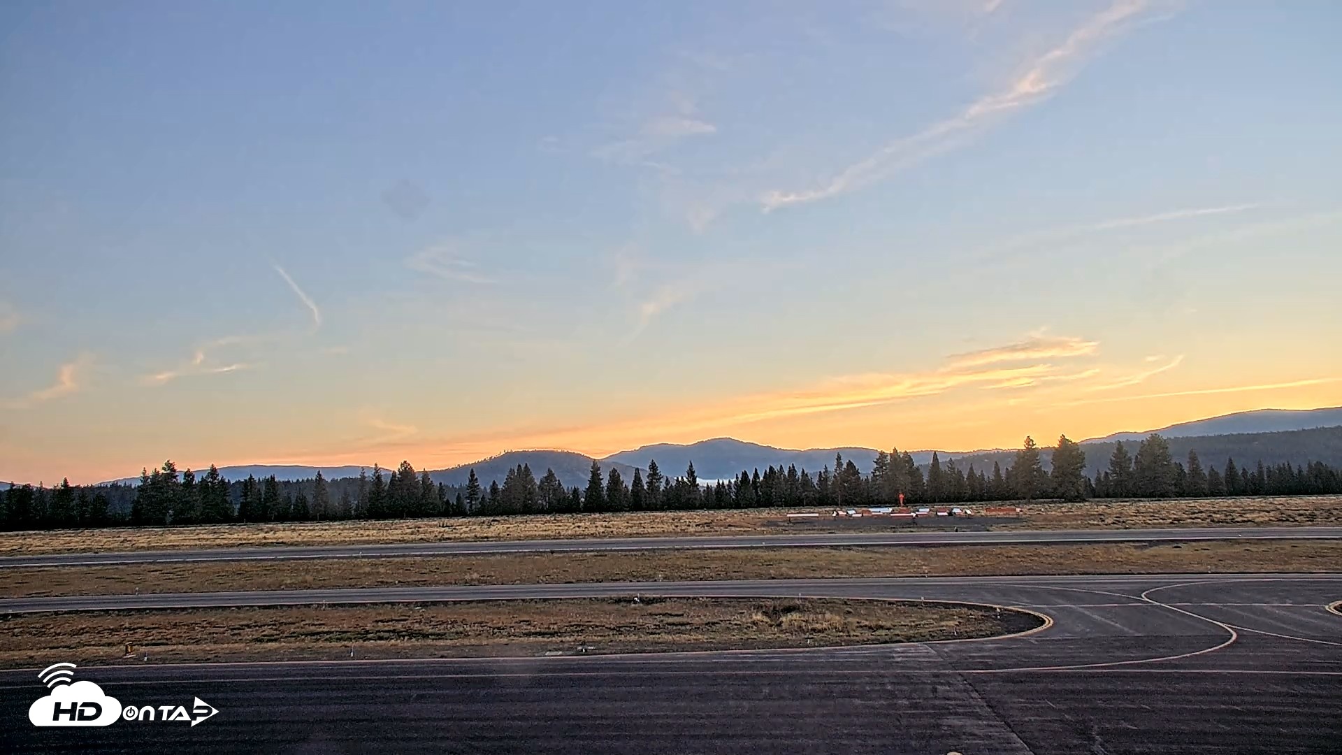 Snapshot of Truckee Tahoe Airport Live Webcam taken Aug 16, 2026, 6:14am PDT