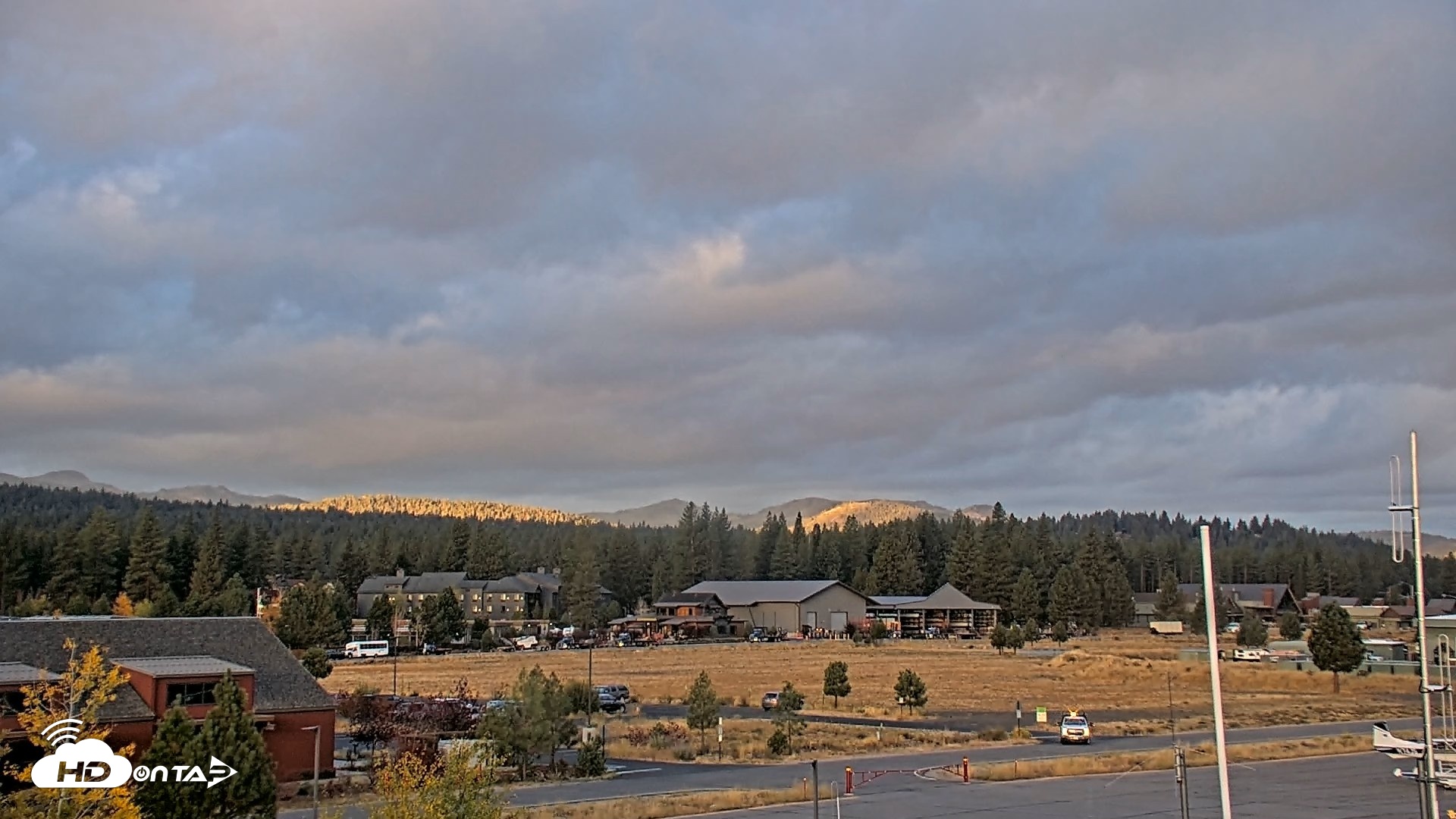Snapshot of Truckee Tahoe Airport Live Webcam taken Oct 11, 2026, 7:23am PDT