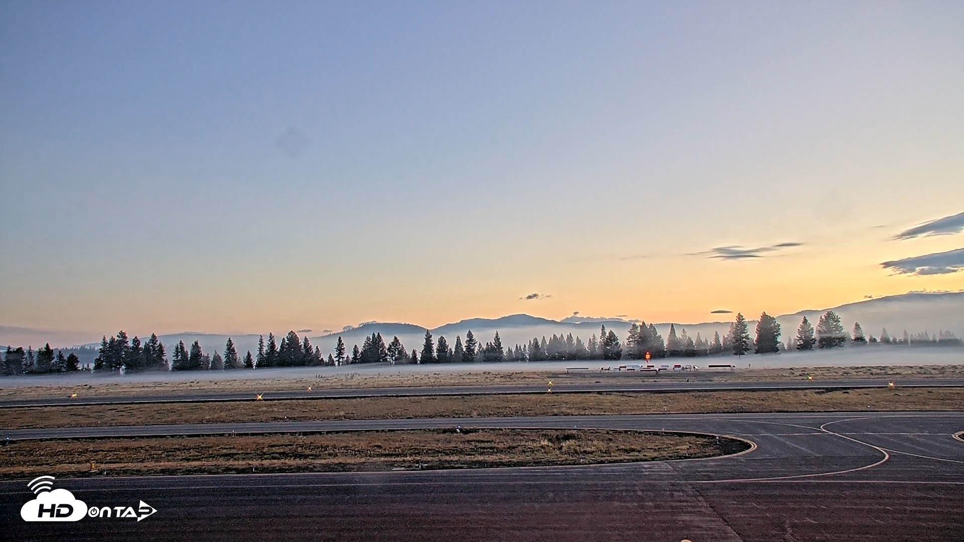 Snapshot of Truckee Tahoe Airport Live Webcam taken Aug 29, 2026, 6:16am PDT