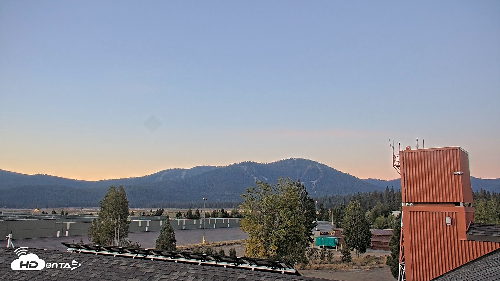 Snapshot of Truckee Tahoe Airport Live Webcam taken Aug 26, 2026, 6:19am PDT