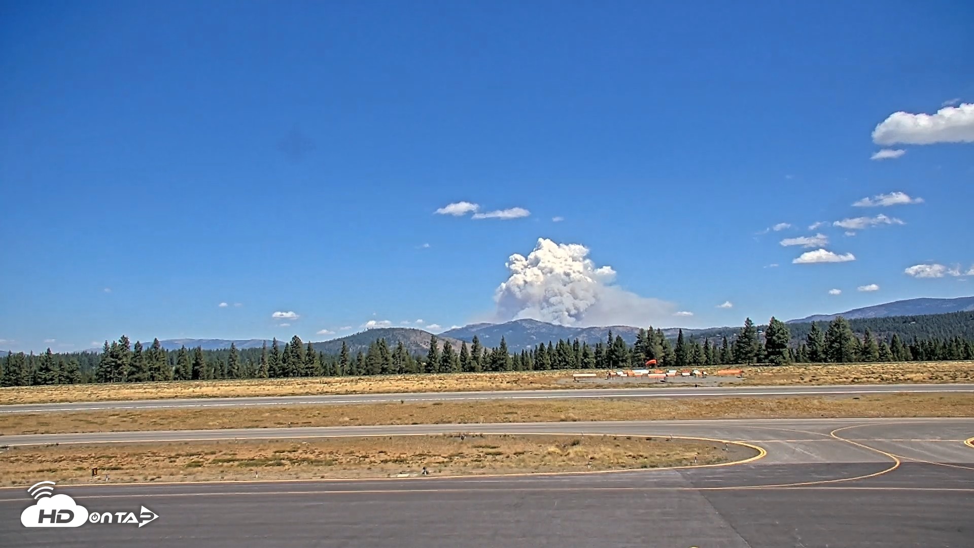 Snapshot of Truckee Tahoe Airport Live Webcam taken Aug 22, 2026, 12:14pm PDT