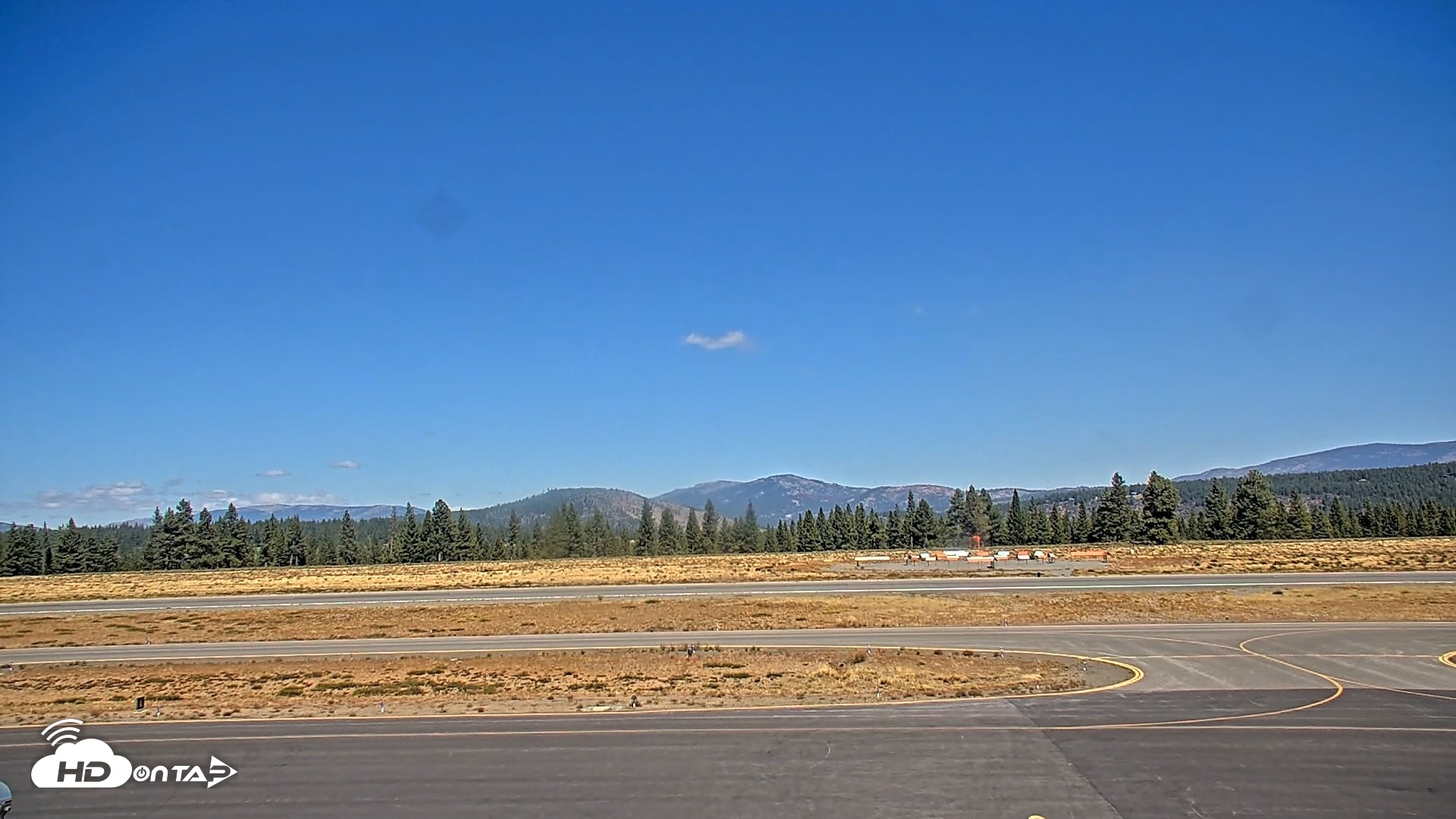 Snapshot of Truckee Tahoe Airport Live Webcam taken Sep 18, 2026, 1:21pm PDT