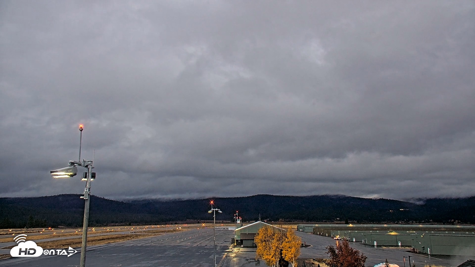 Snapshot of Truckee Tahoe Airport Live Webcam taken Oct 23, 2026, 7:15am PDT