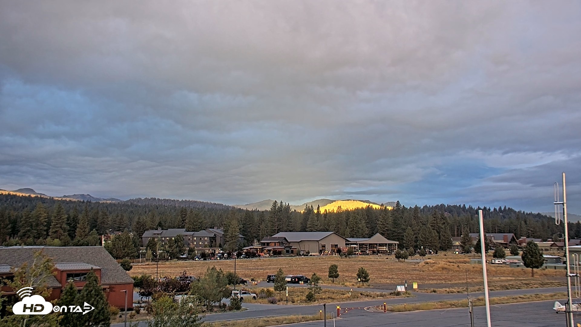 Snapshot of Truckee Tahoe Airport Live Webcam taken Sep 3, 2026, 6:47am PDT