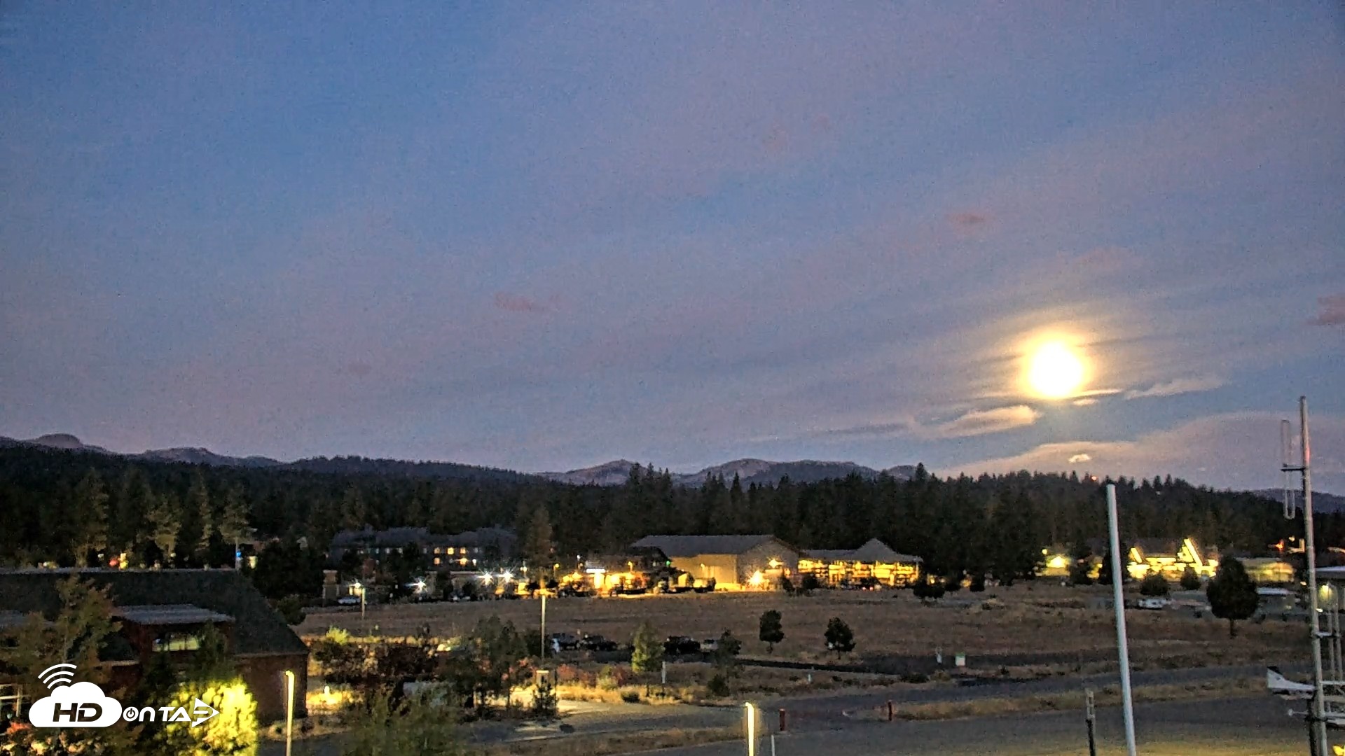 Snapshot of Truckee Tahoe Airport Live Webcam taken Sep 26, 2026, 6:22am PDT