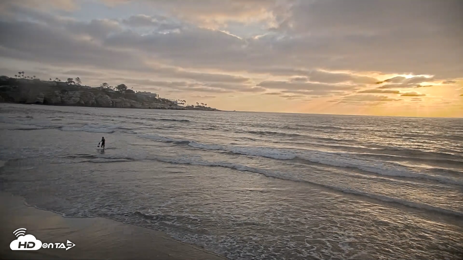 Snapshot of La Jolla Shores Live Surf Cam taken May 22, 2026, 7:10pm PDT