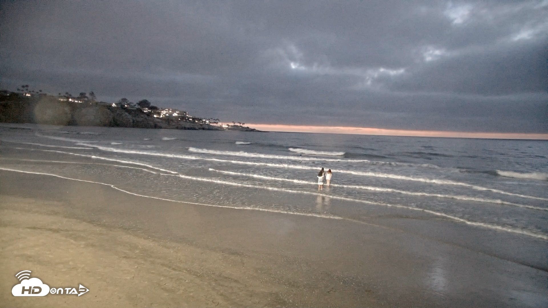 Snapshot of La Jolla Shores Live Surf Cam taken Jul 6, 2026, 8:33pm PDT