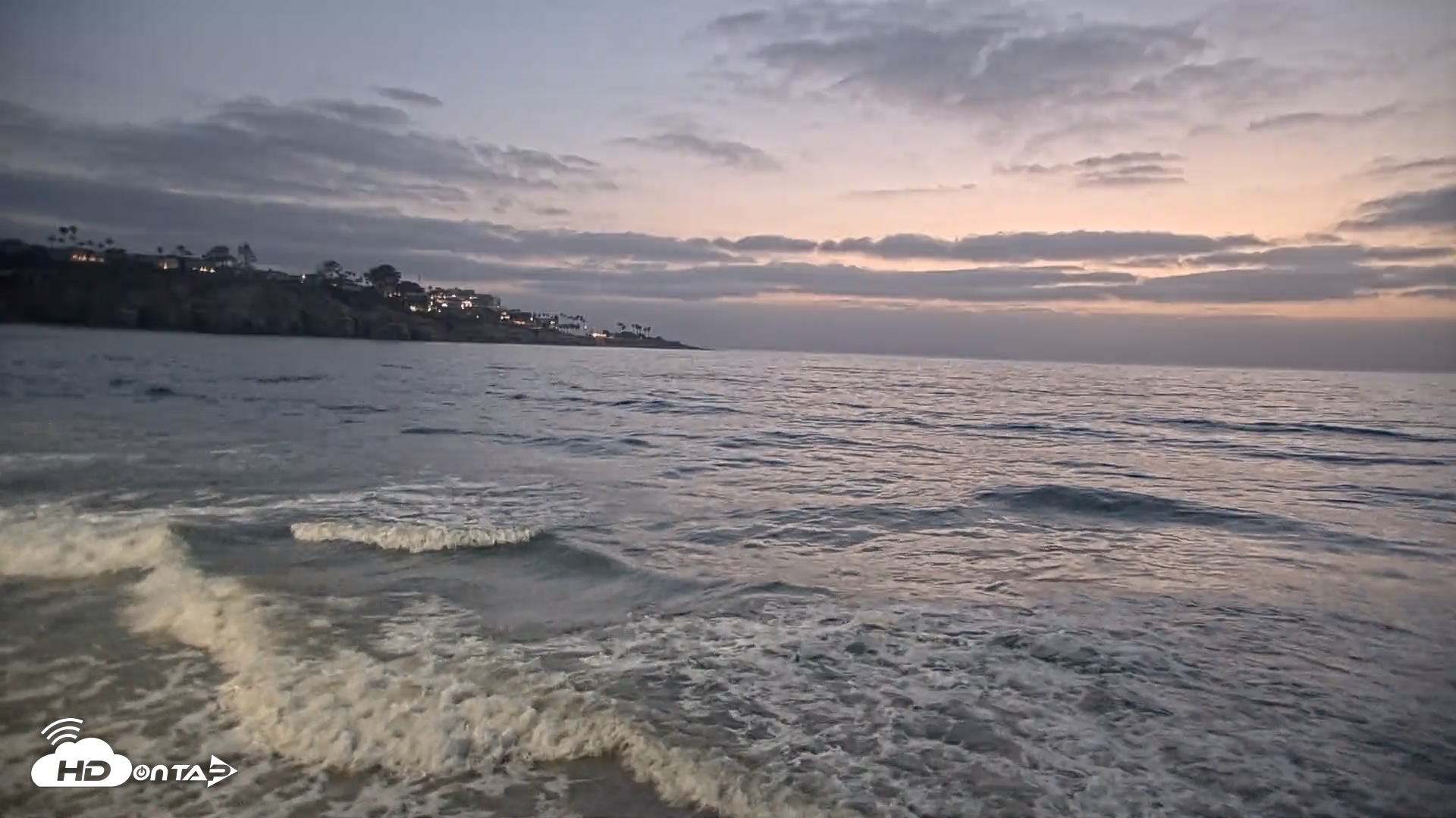Snapshot of La Jolla Shores Live Surf Cam taken Apr 30, 2026, 7:55pm PDT