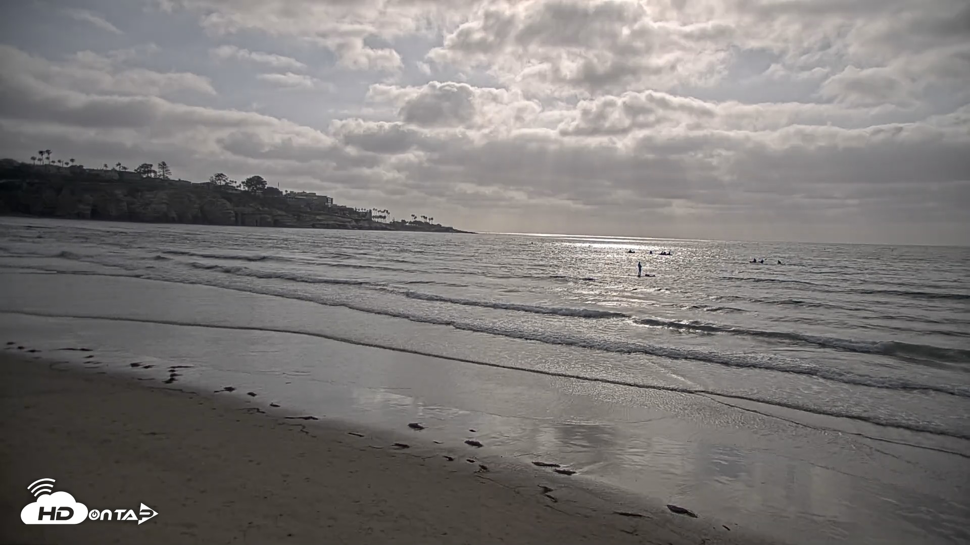 Snapshot of La Jolla Shores Live Surf Cam taken Apr 30, 2026, 5:24pm PDT