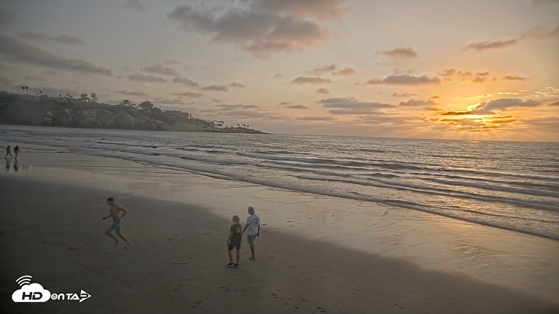 Snapshot of La Jolla Shores Live Surf Cam taken Aug 5, 2026, 7:25pm PDT
