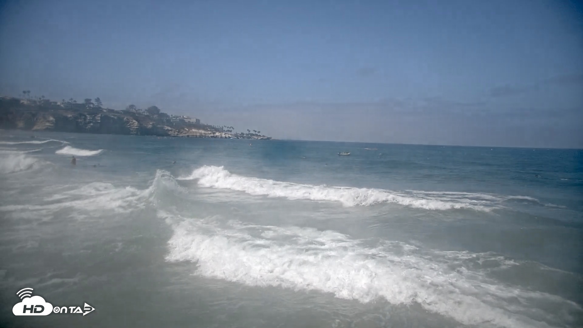 Snapshot of La Jolla Shores Live Surf Cam taken Sep 13, 2026, 11:37am PDT