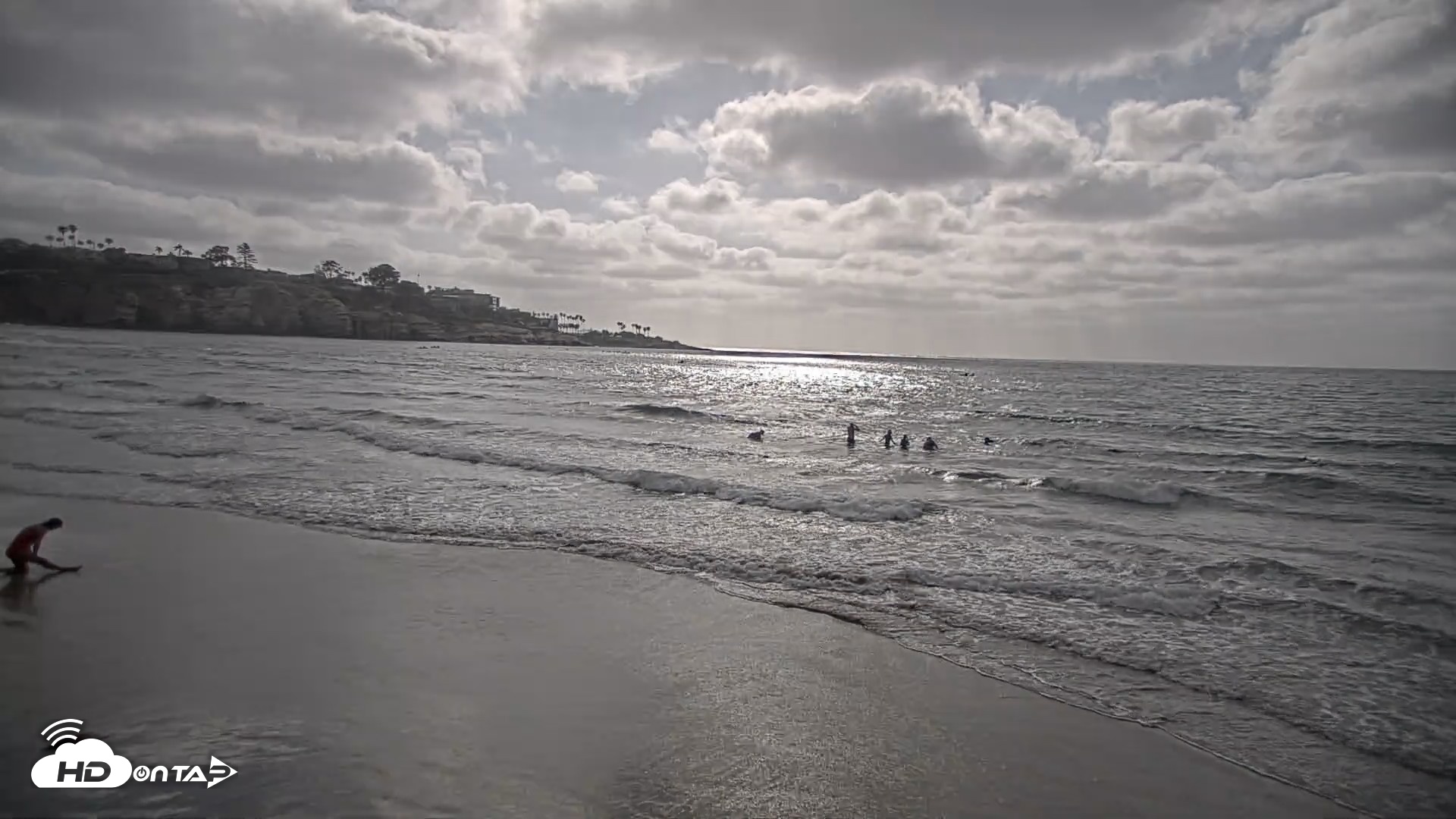 Snapshot of La Jolla Shores Live Surf Cam taken Apr 24, 2026, 5:01pm PDT