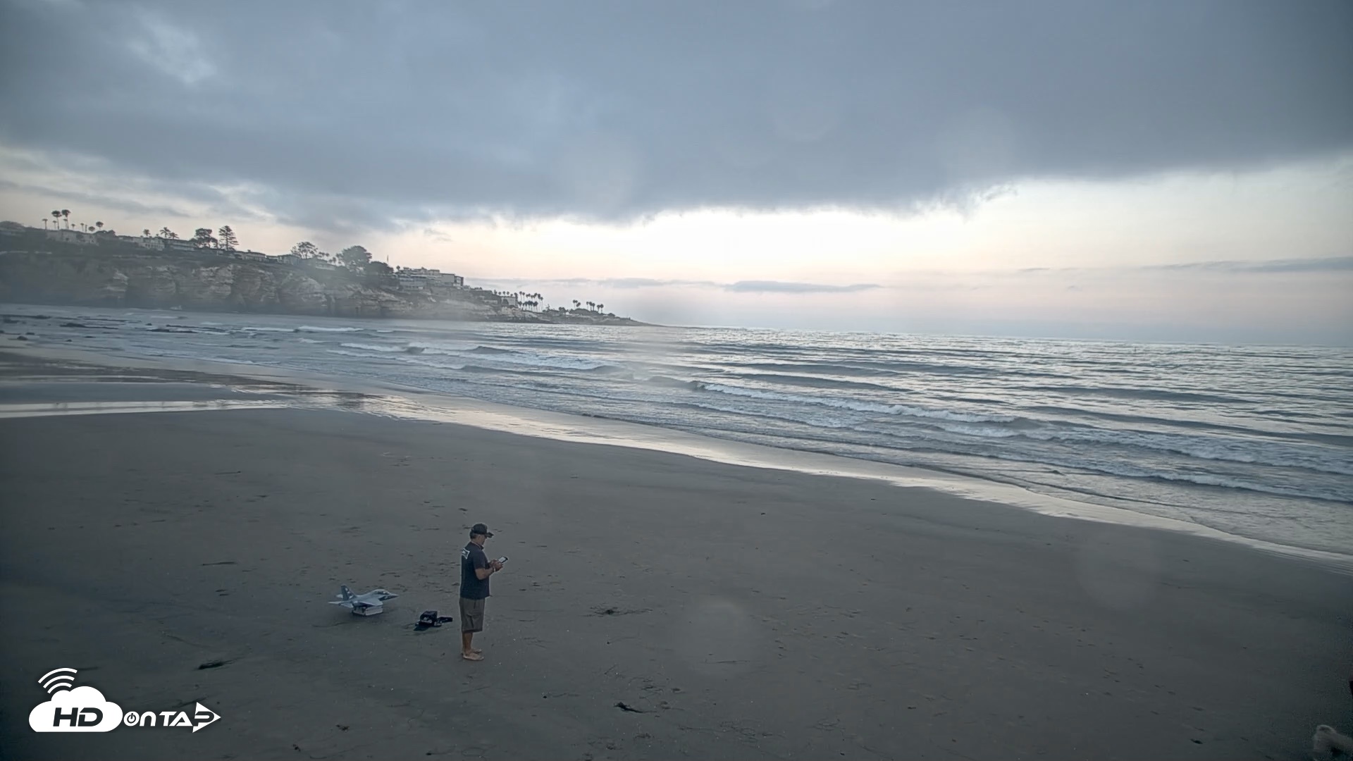 Snapshot of La Jolla Shores Live Surf Cam taken Aug 17, 2026, 6:21am PDT