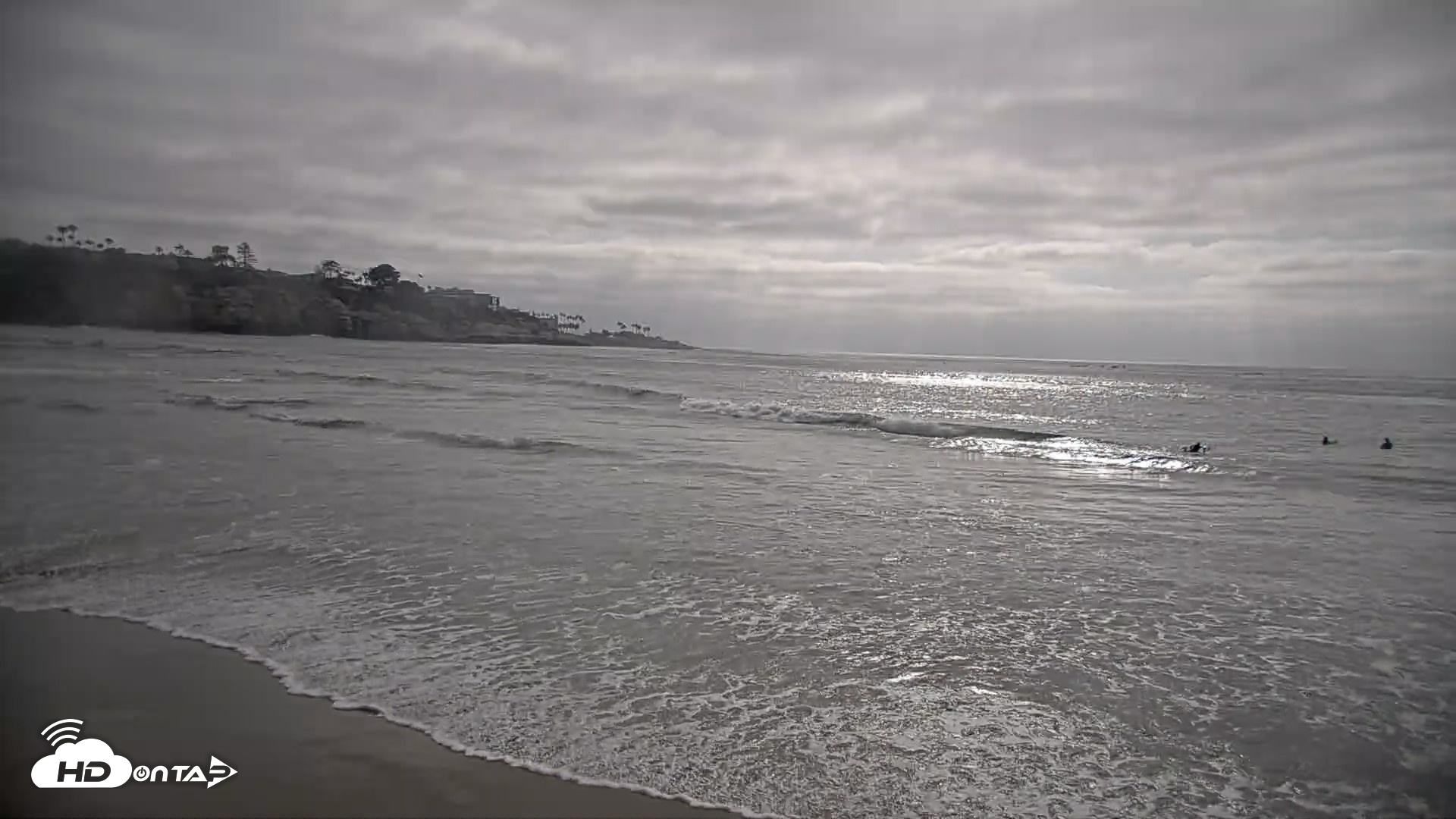 Snapshot of La Jolla Shores Live Surf Cam taken Jun 5, 2026, 5:12pm PDT