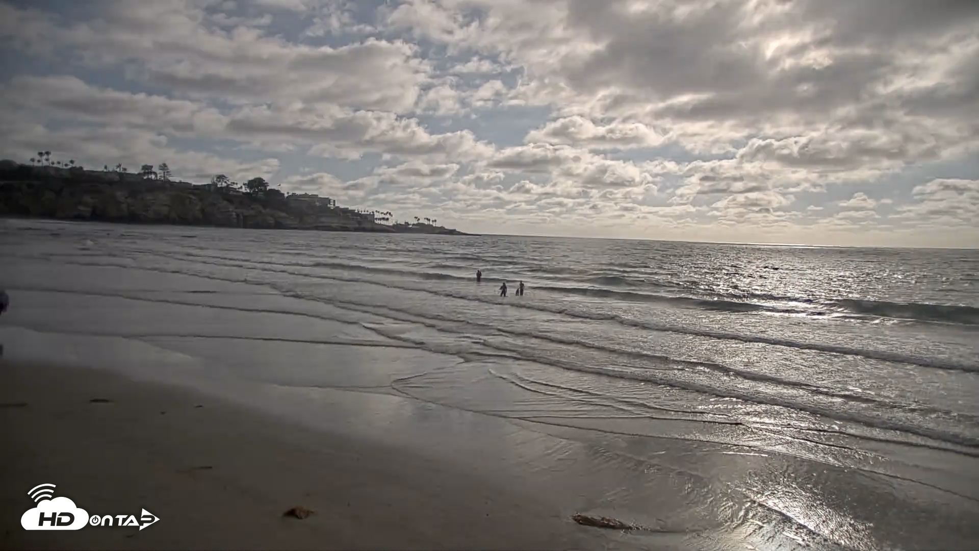 Snapshot of La Jolla Shores Live Surf Cam taken Jun 19, 2026, 6:15pm PDT