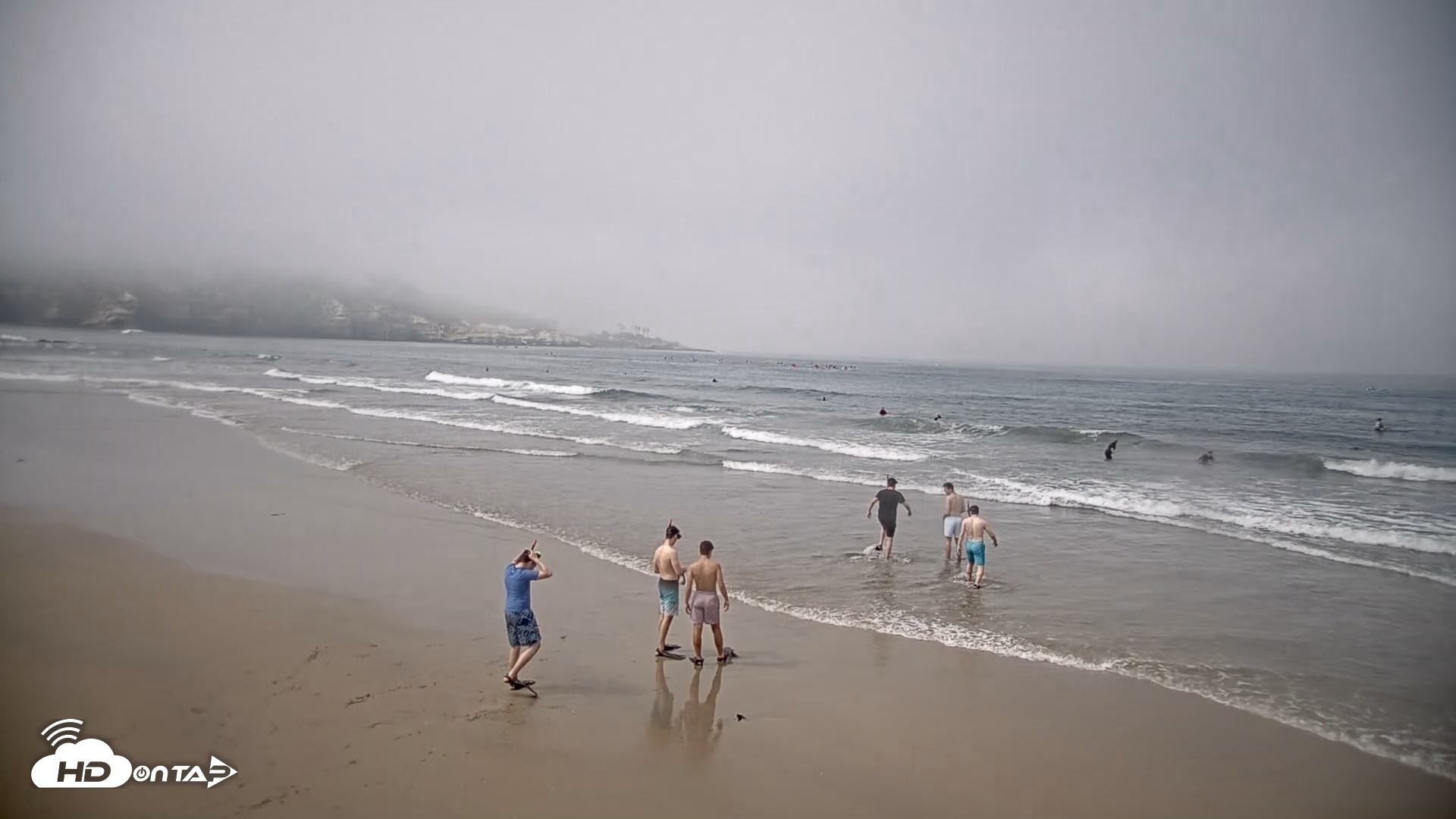 Snapshot of La Jolla Shores Live Surf Cam taken Oct 7, 2026, 12:02pm PDT
