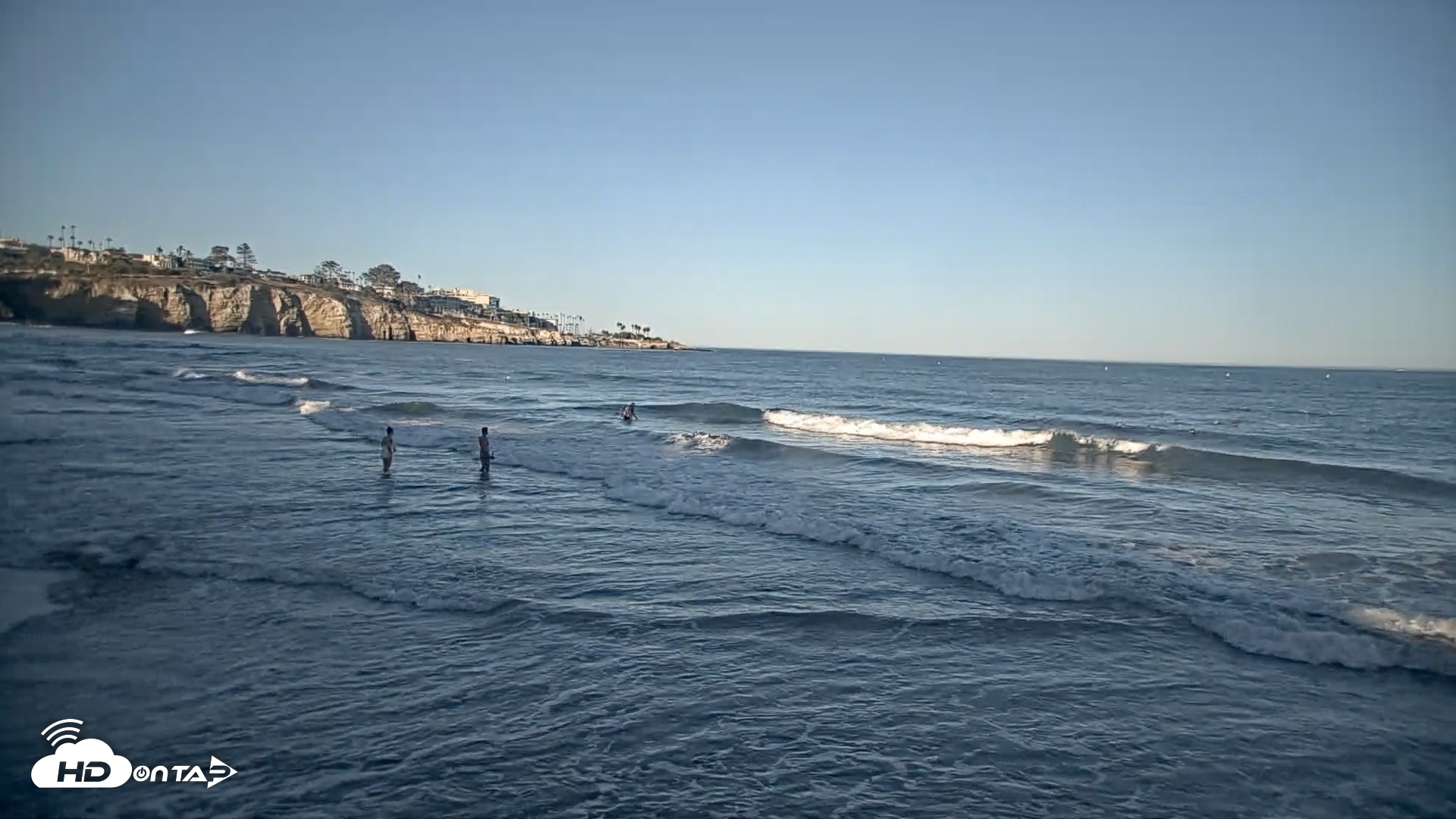 Snapshot of La Jolla Shores Live Surf Cam taken Oct 3, 2026, 7:35am PDT