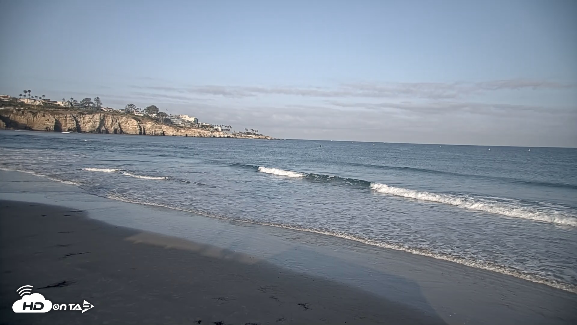 Snapshot of La Jolla Shores Live Surf Cam taken Apr 17, 2026, 7:34am PDT
