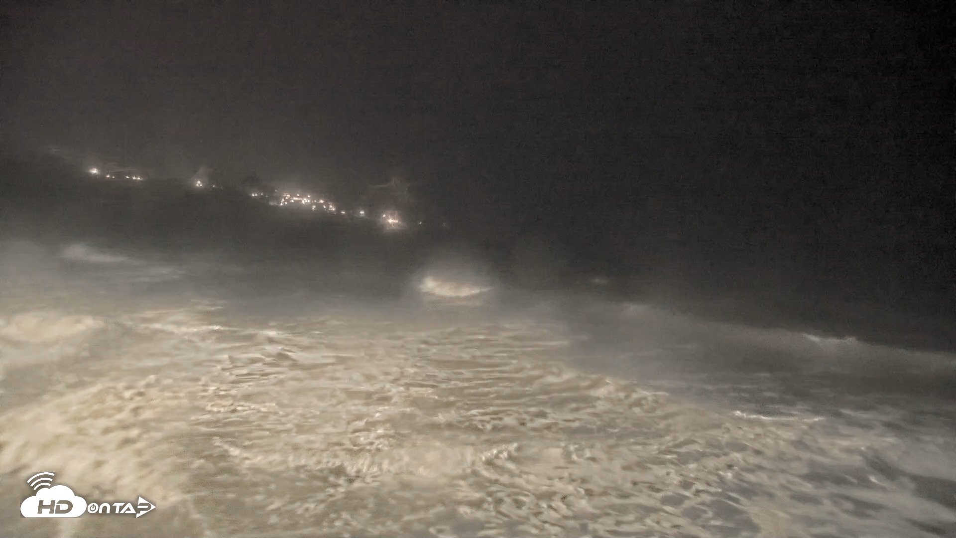 Snapshot of La Jolla Shores Live Surf Cam taken Oct 10, 2026, 11:48pm PDT