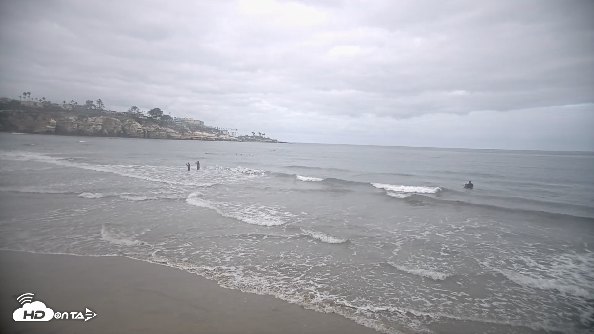Snapshot of La Jolla Shores Live Surf Cam taken Sep 18, 2026, 8:50am PDT