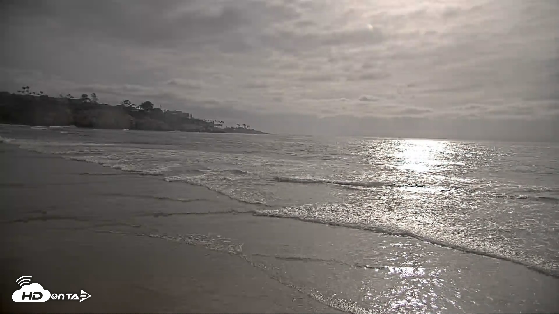 Snapshot of La Jolla Shores Live Surf Cam taken Jun 6, 2026, 5:52pm PDT
