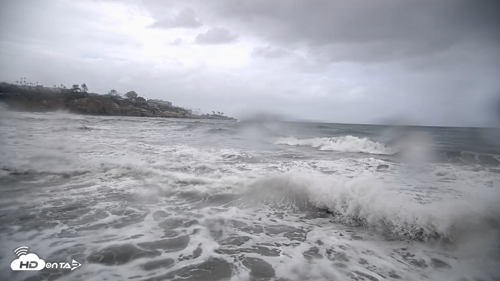 Snapshot of La Jolla Shores Live Surf Cam taken Oct 11, 2026, 11:36am PDT
