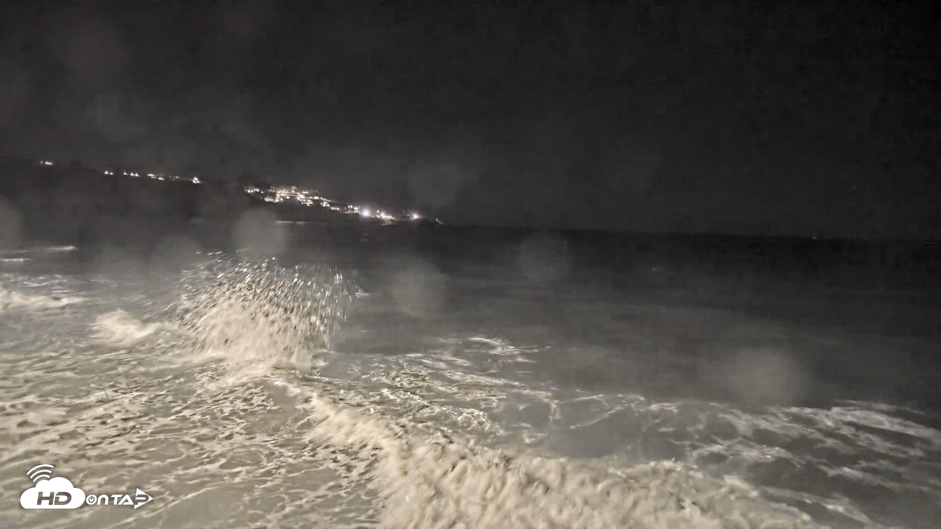 Snapshot of La Jolla Shores Live Surf Cam taken Oct 24, 2026, 7:29pm PDT