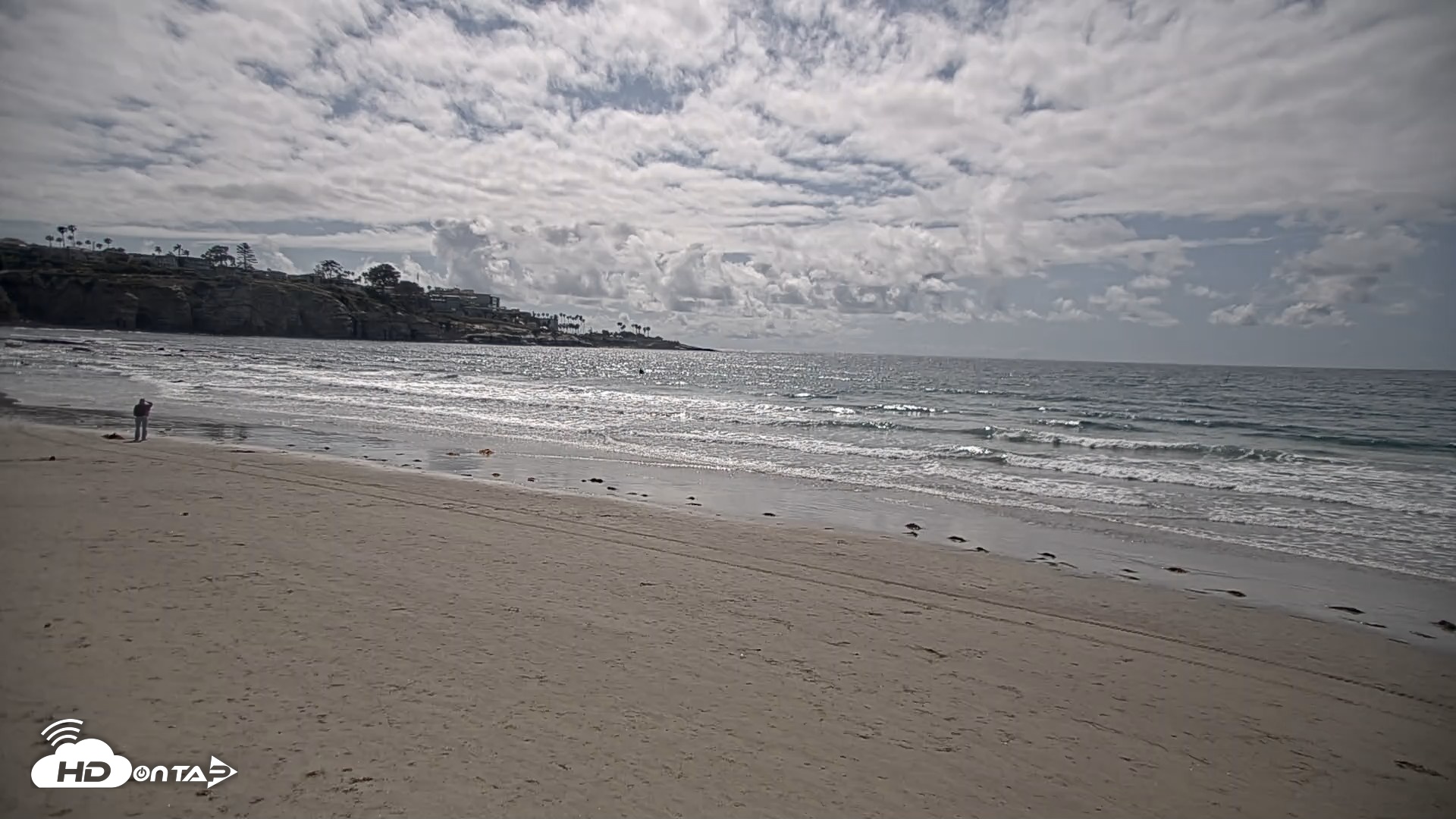 Snapshot of La Jolla Shores Live Surf Cam taken Apr 26, 2026, 3:32pm PDT