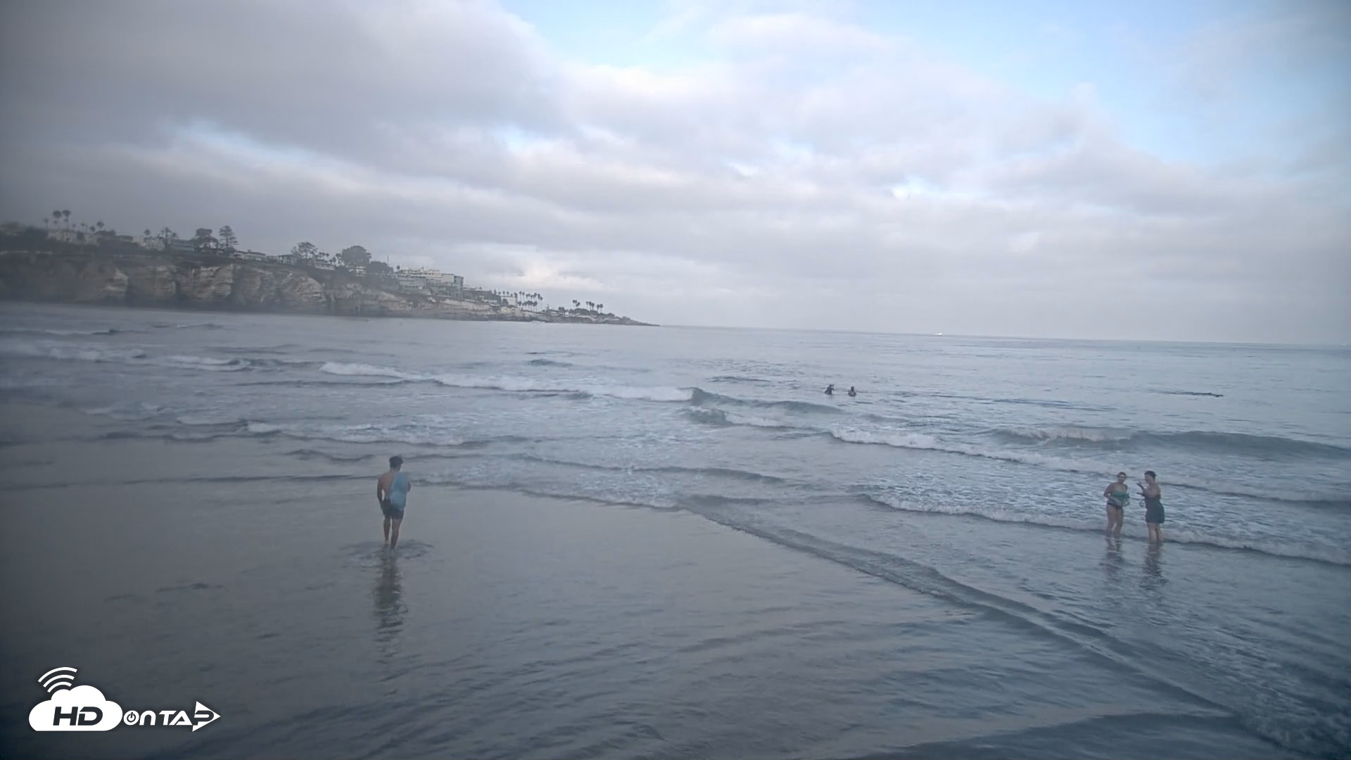 Snapshot of La Jolla Shores Live Surf Cam taken Sep 12, 2026, 7:41am PDT