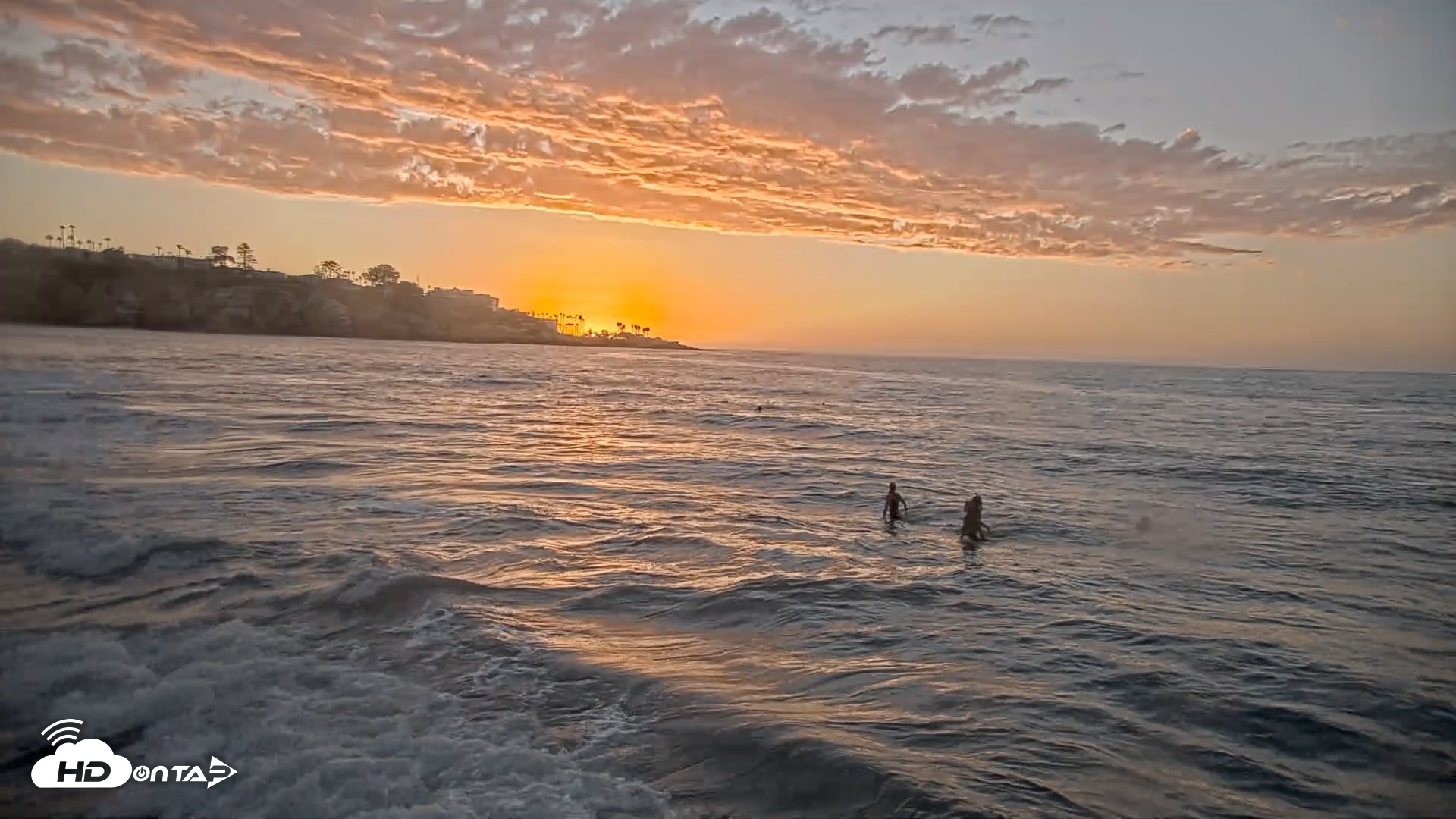 Snapshot of La Jolla Shores Live Surf Cam taken Oct 20, 2026, 6:08pm PDT