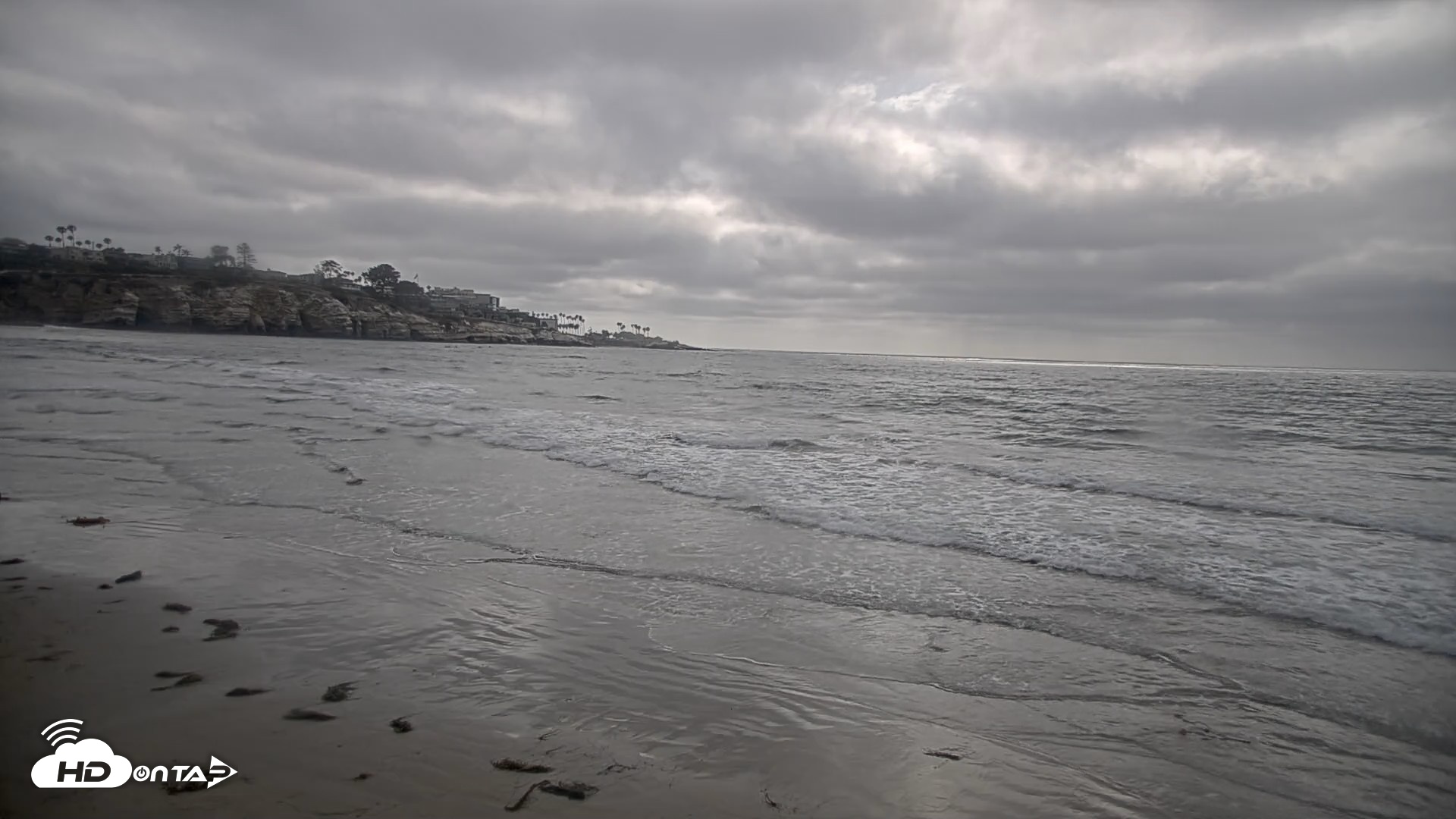 Snapshot of La Jolla Shores Live Surf Cam taken Jun 15, 2026, 5:15pm PDT