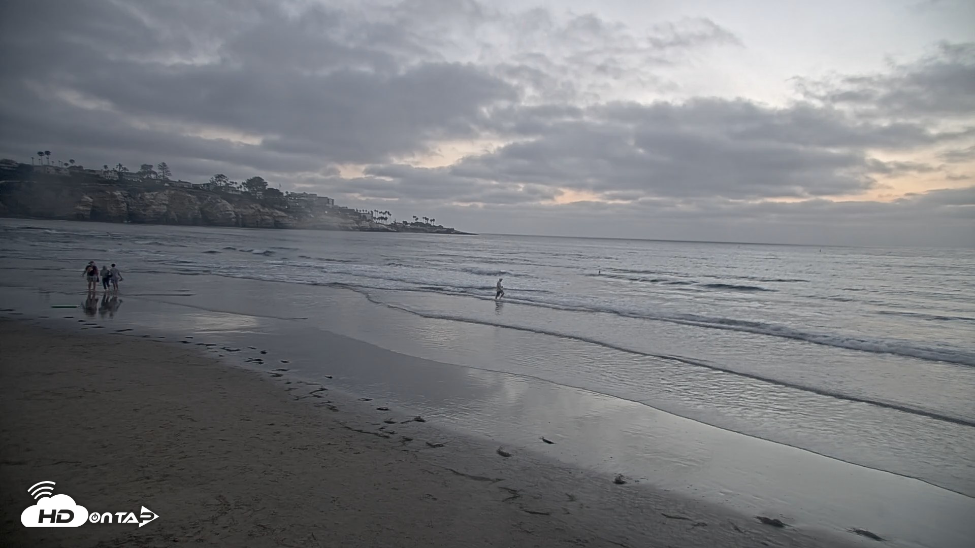 Snapshot of La Jolla Shores Live Surf Cam taken Aug 2, 2026, 7:57pm PDT