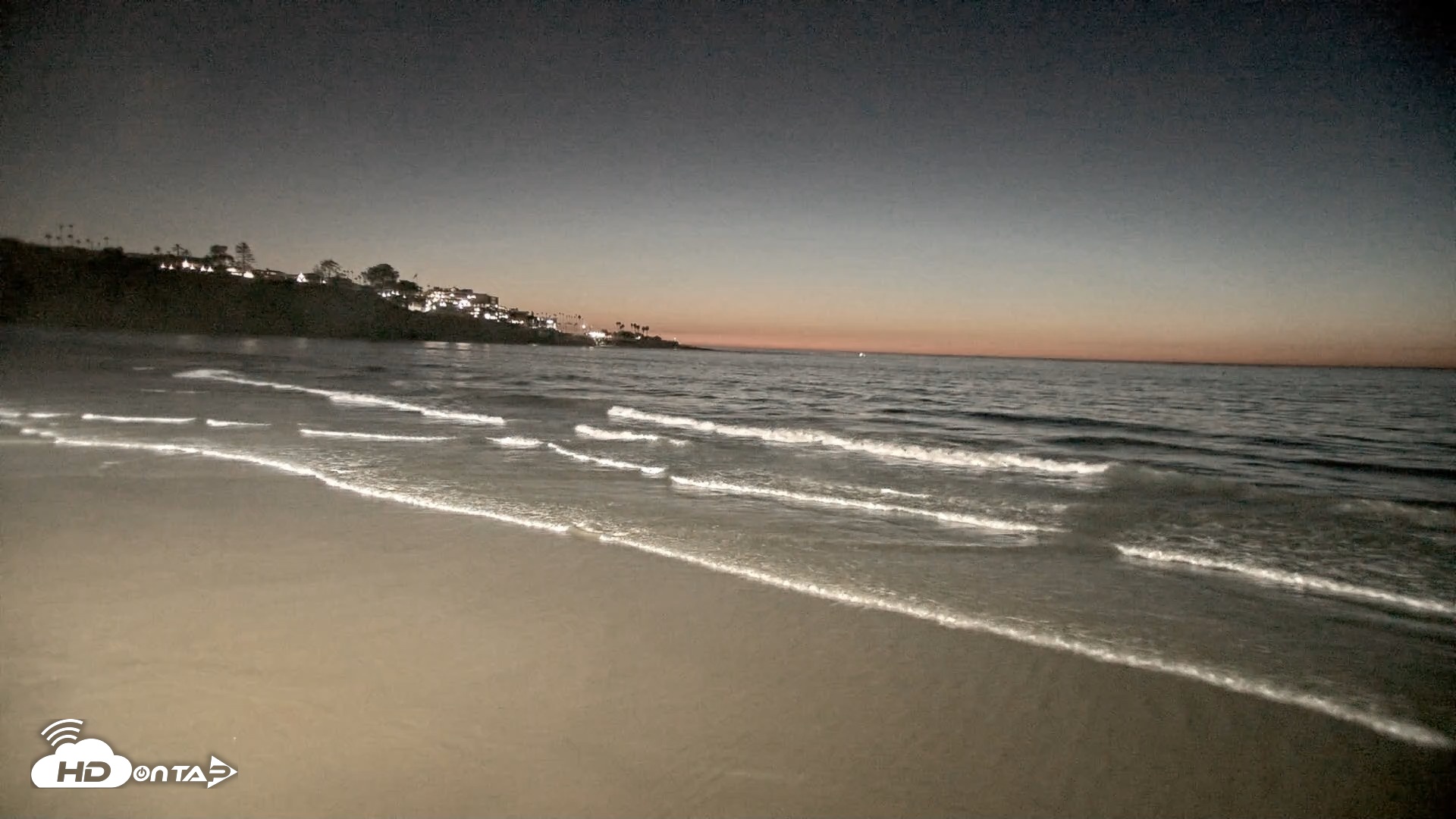Snapshot of La Jolla Shores Live Surf Cam taken Oct 3, 2026, 7:17pm PDT