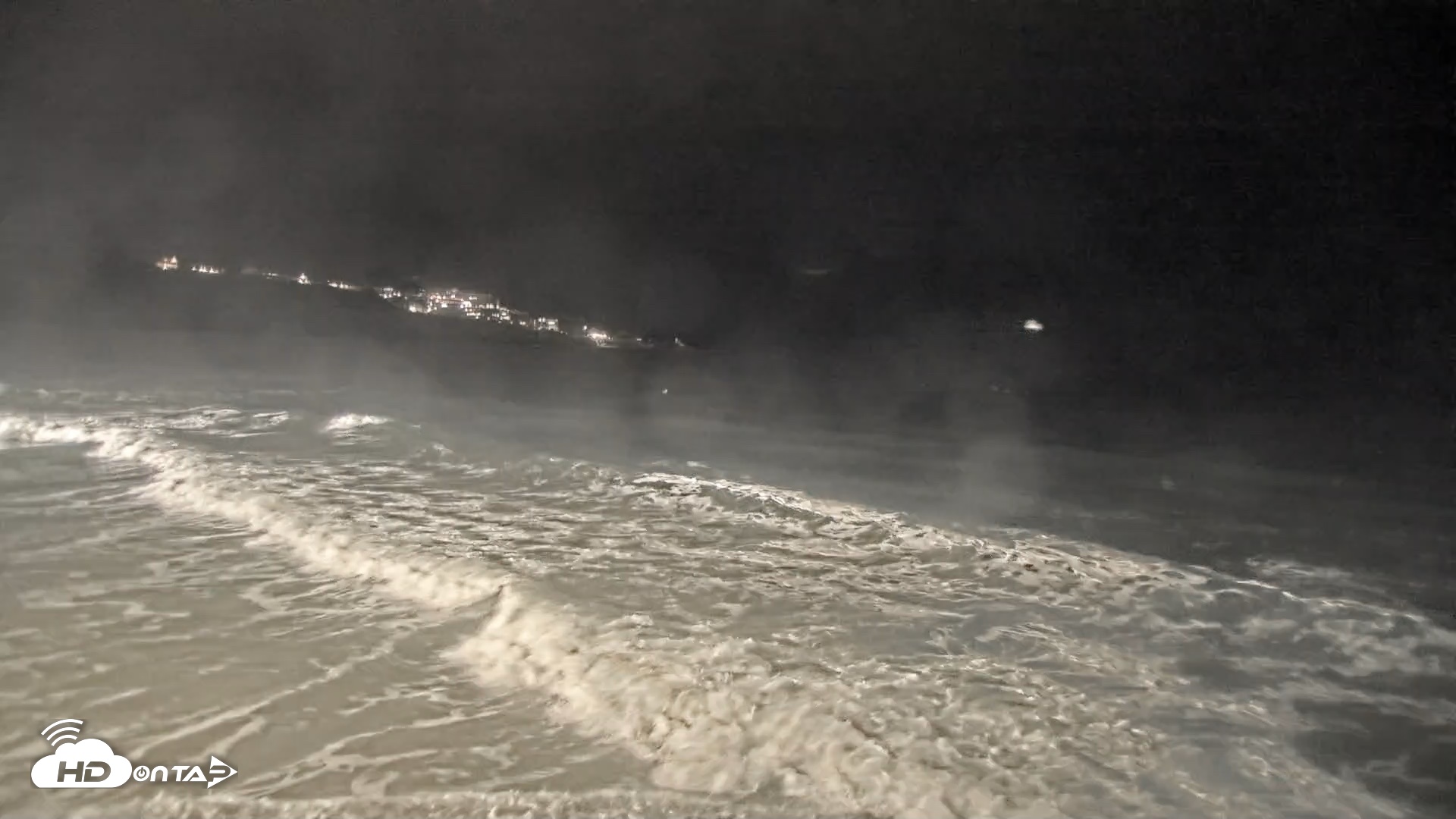 Snapshot of La Jolla Shores Live Surf Cam taken Jun 17, 2026, 9:47pm PDT