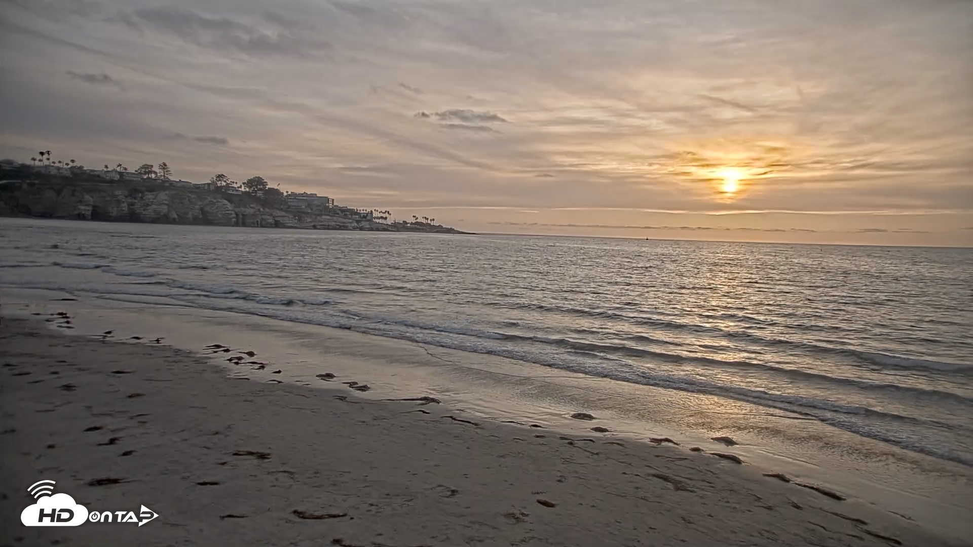 Snapshot of La Jolla Shores Live Surf Cam taken Apr 20, 2026, 7:03pm PDT