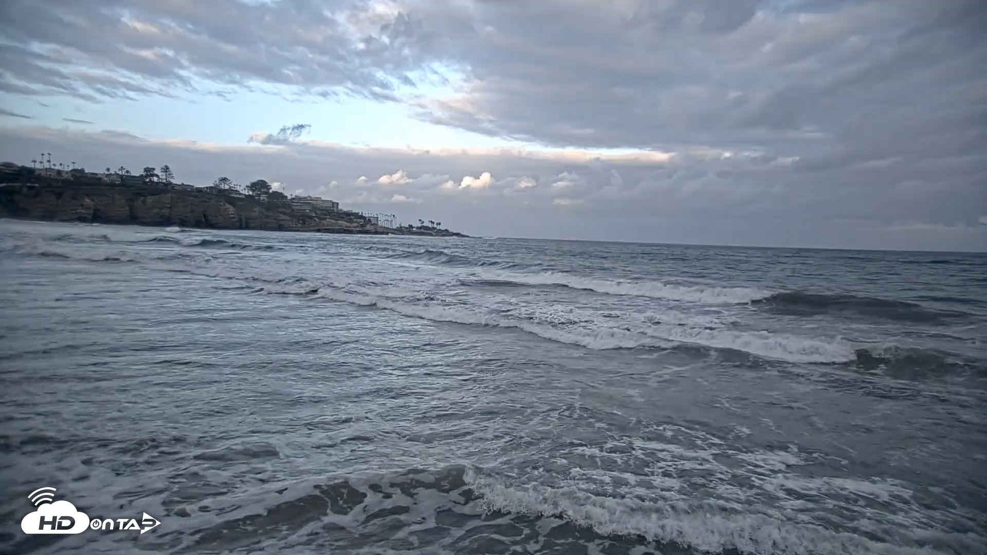 Snapshot of La Jolla Shores Live Surf Cam taken Oct 12, 2026, 7:16am PDT