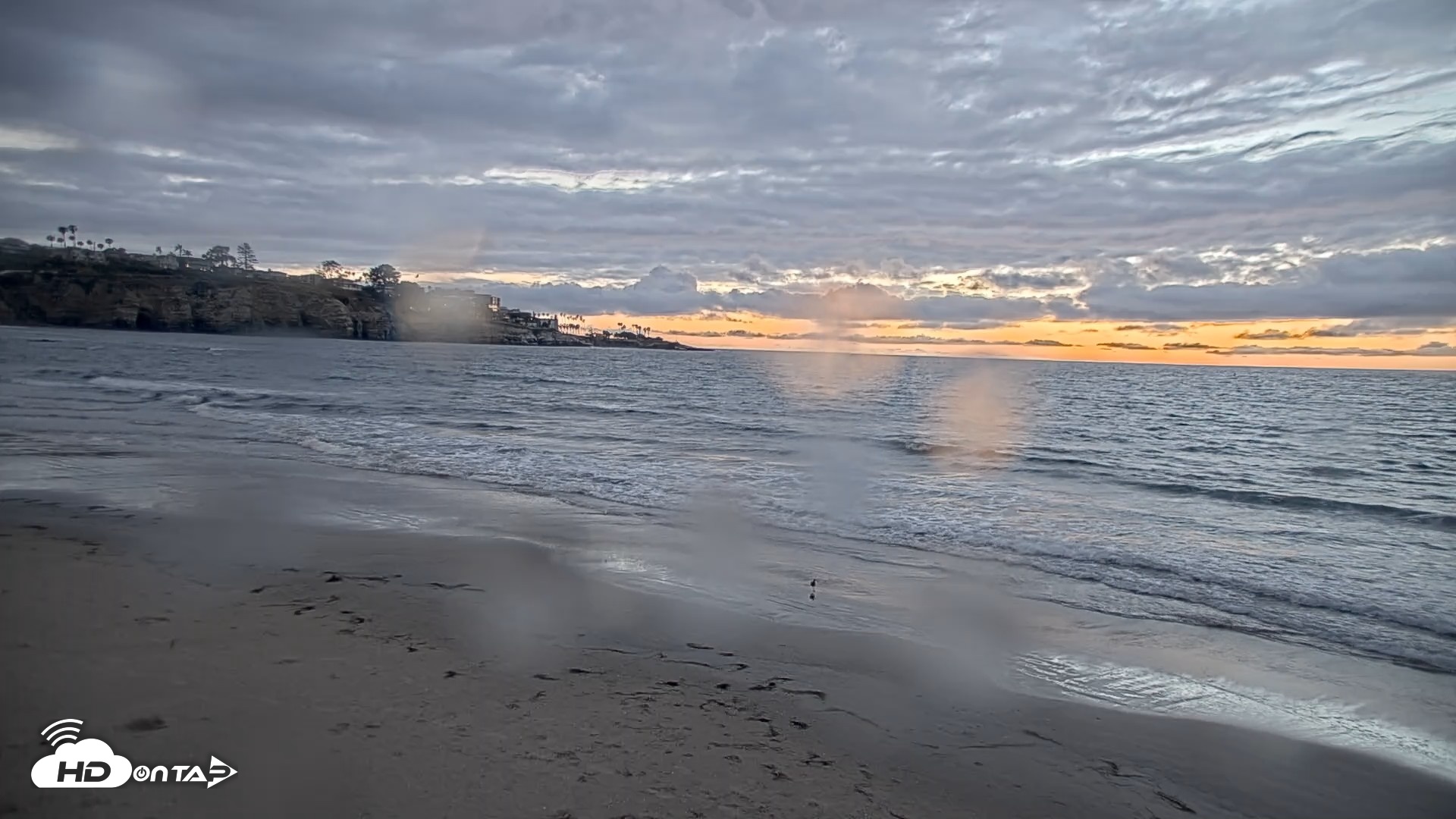 Snapshot of La Jolla Shores Live Surf Cam taken Apr 21, 2026, 7:31pm PDT