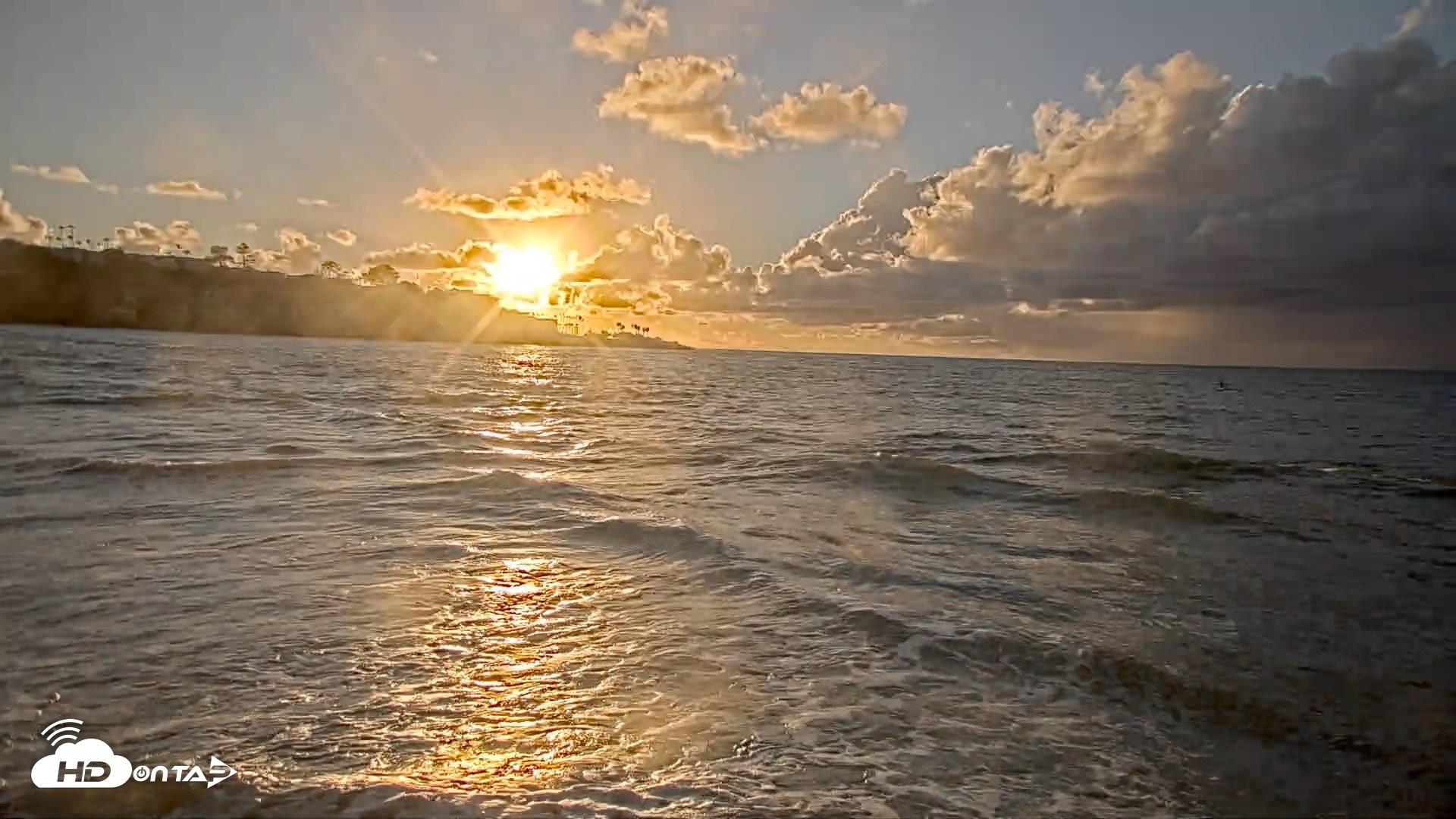 Snapshot of La Jolla Shores Live Surf Cam taken Oct 22, 2026, 5:48pm PDT