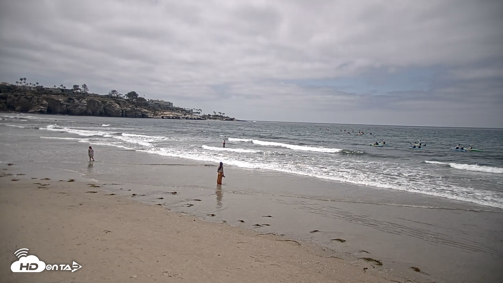 Snapshot of La Jolla Shores Live Surf Cam taken May 7, 2026, 1:30pm PDT