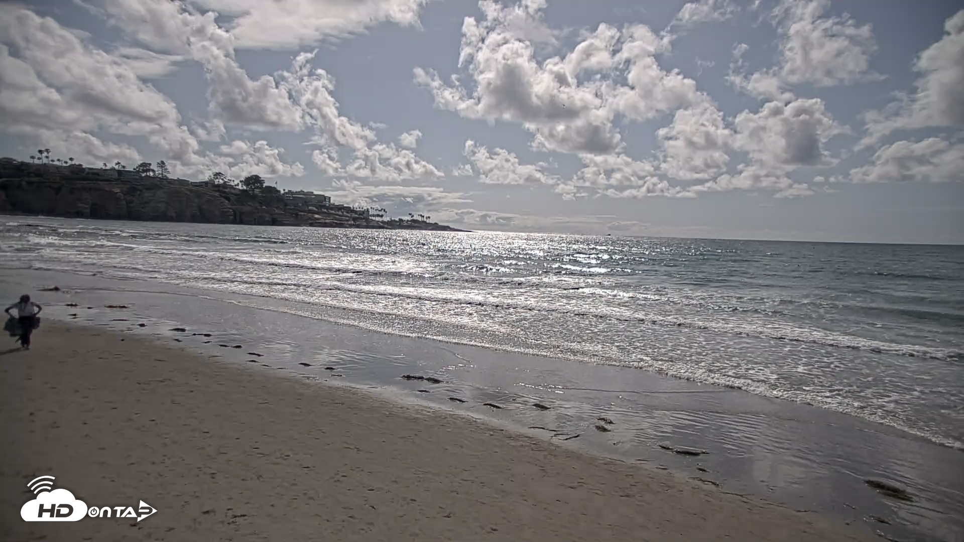 Snapshot of La Jolla Shores Live Surf Cam taken Apr 26, 2026, 4:20pm PDT