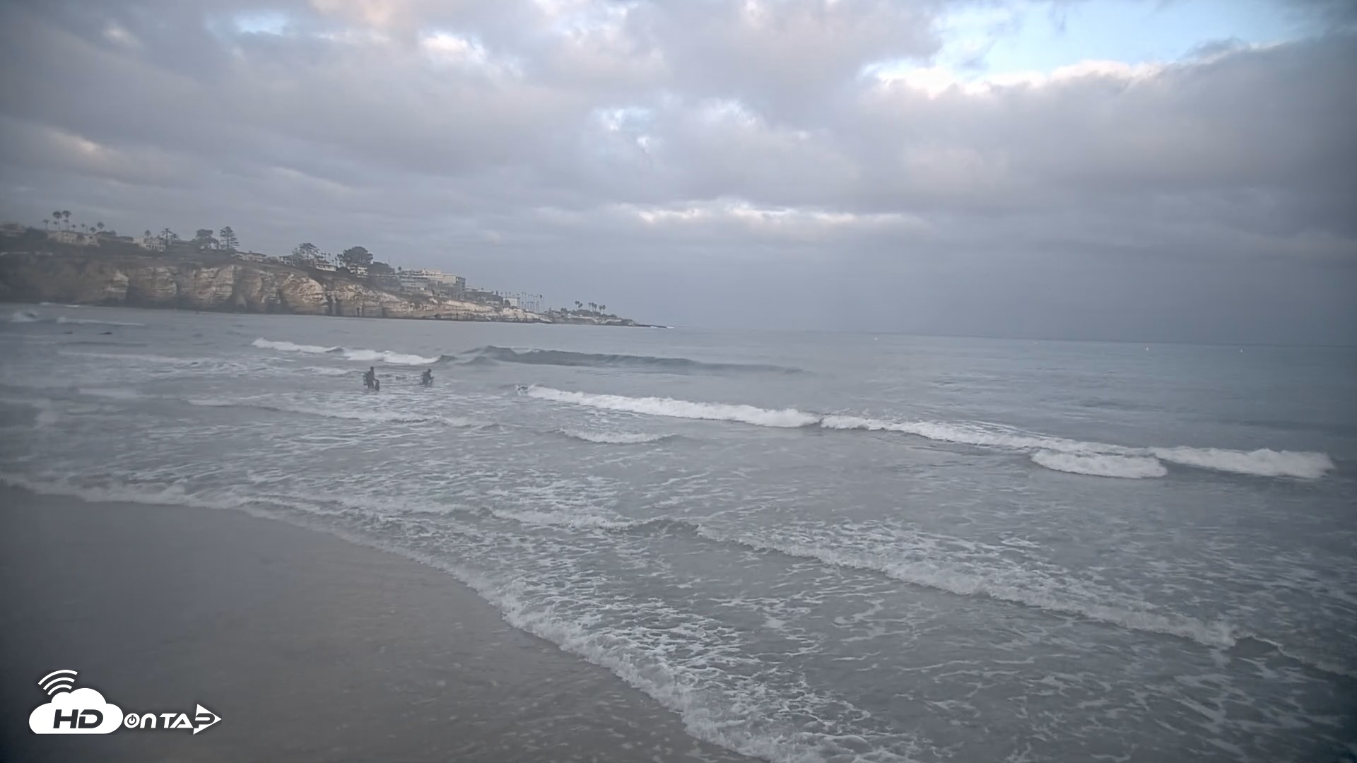 Snapshot of La Jolla Shores Live Surf Cam taken Sep 19, 2026, 7:06am PDT