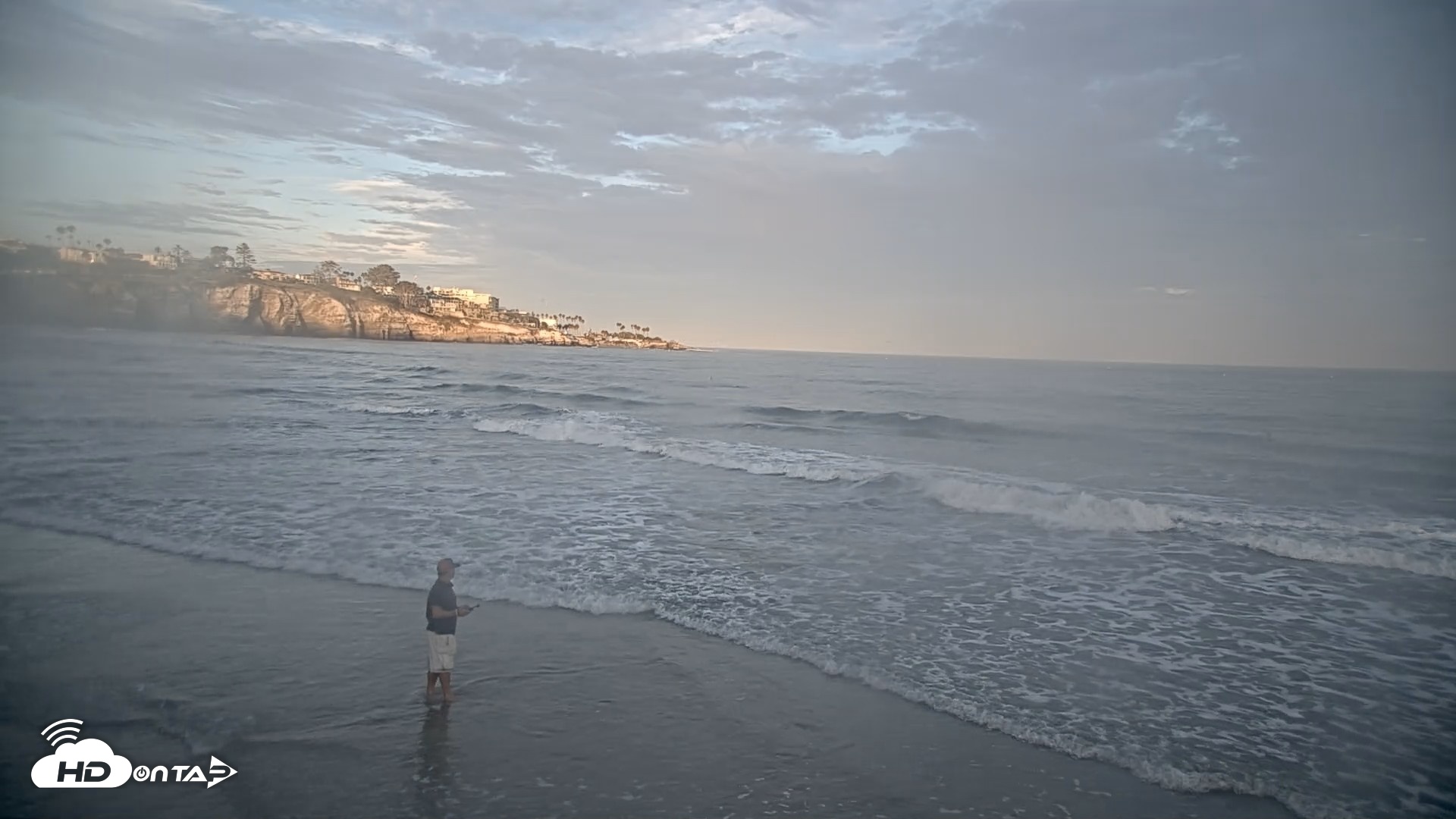 Snapshot of La Jolla Shores Live Surf Cam taken Sep 8, 2026, 7:07am PDT